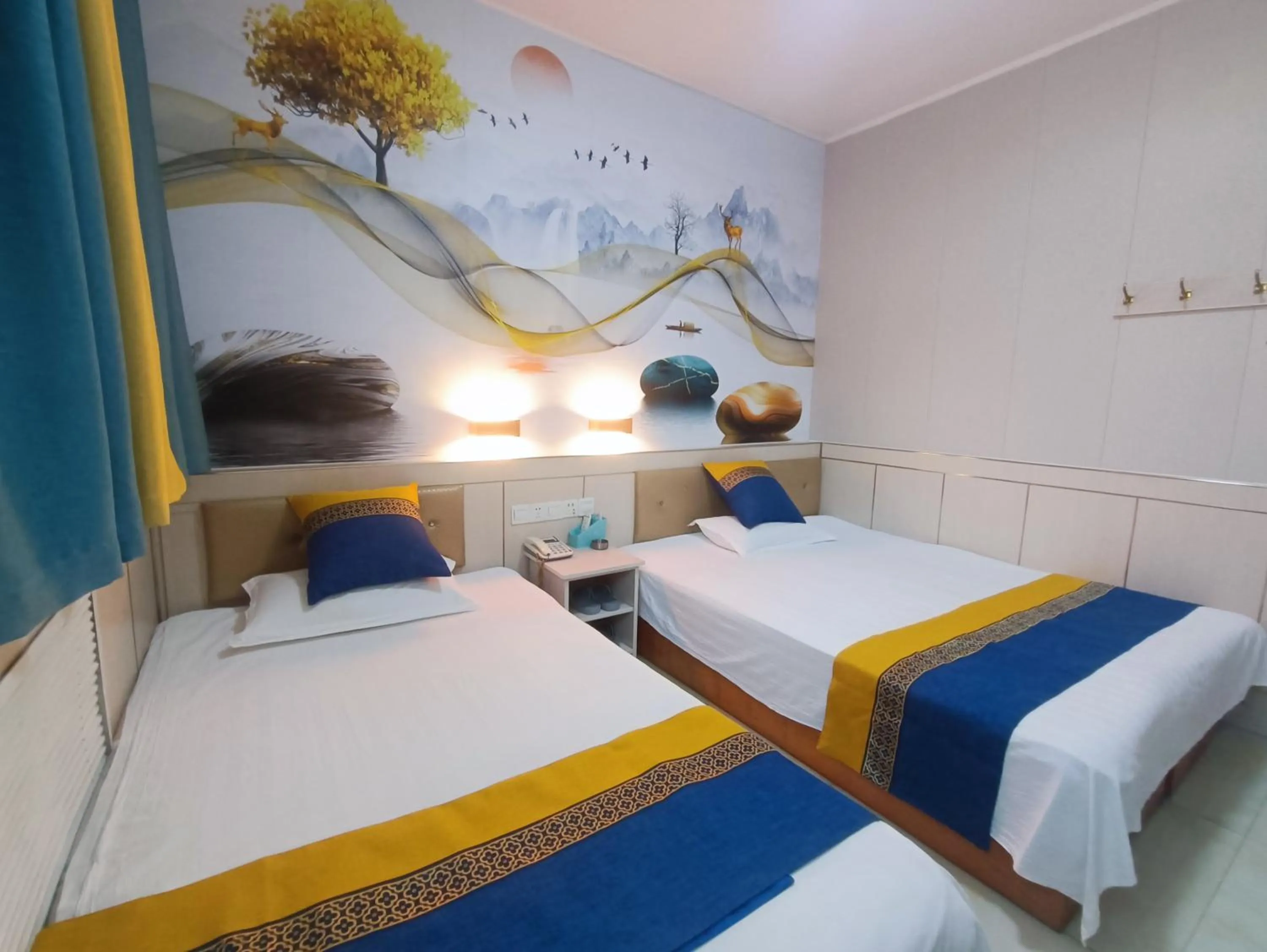 Photo of the whole room, Bed in Qufu Garden Hotel