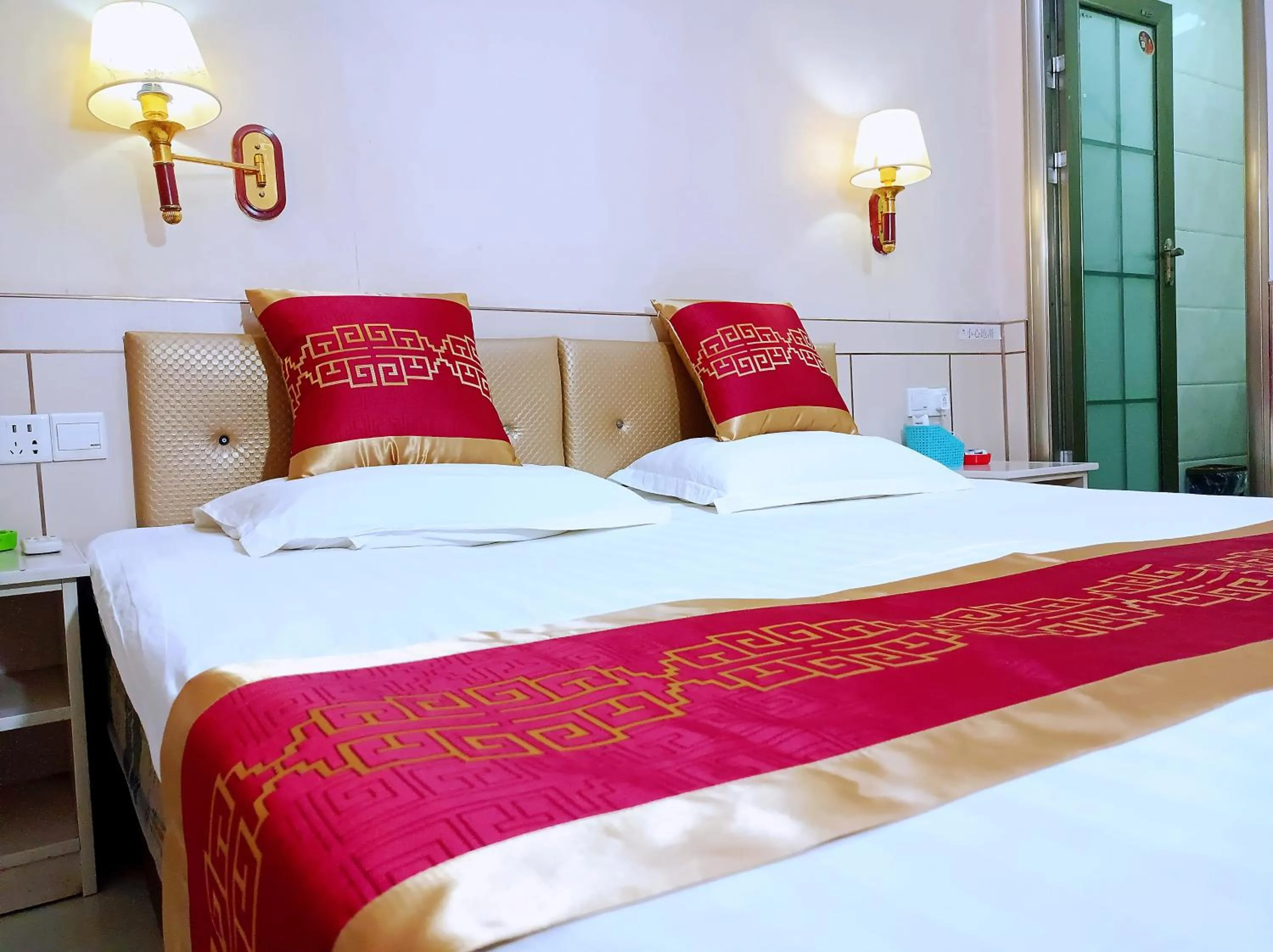 Bed in Qufu Garden Hotel