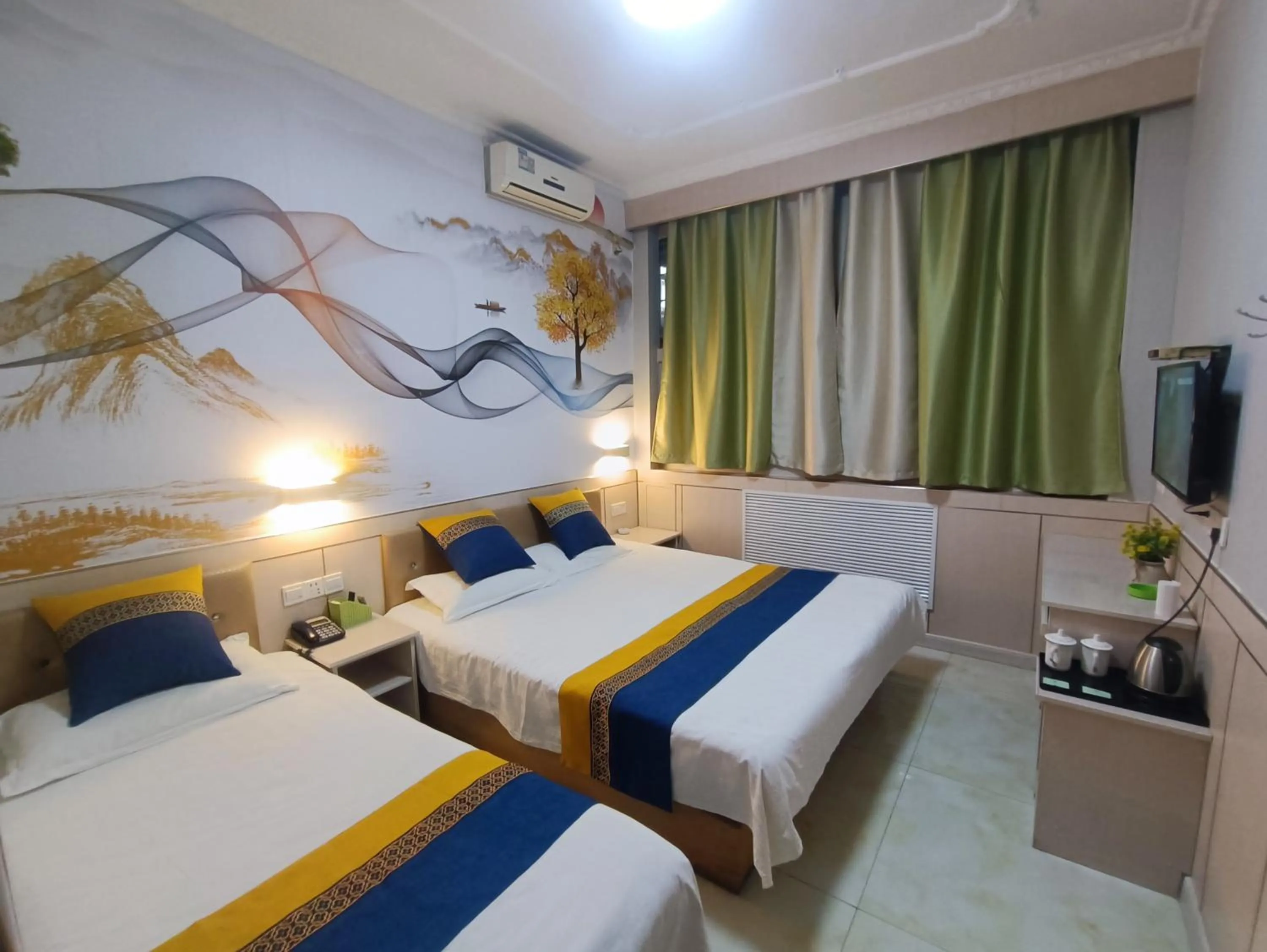 TV and multimedia, Bed in Qufu Garden Hotel