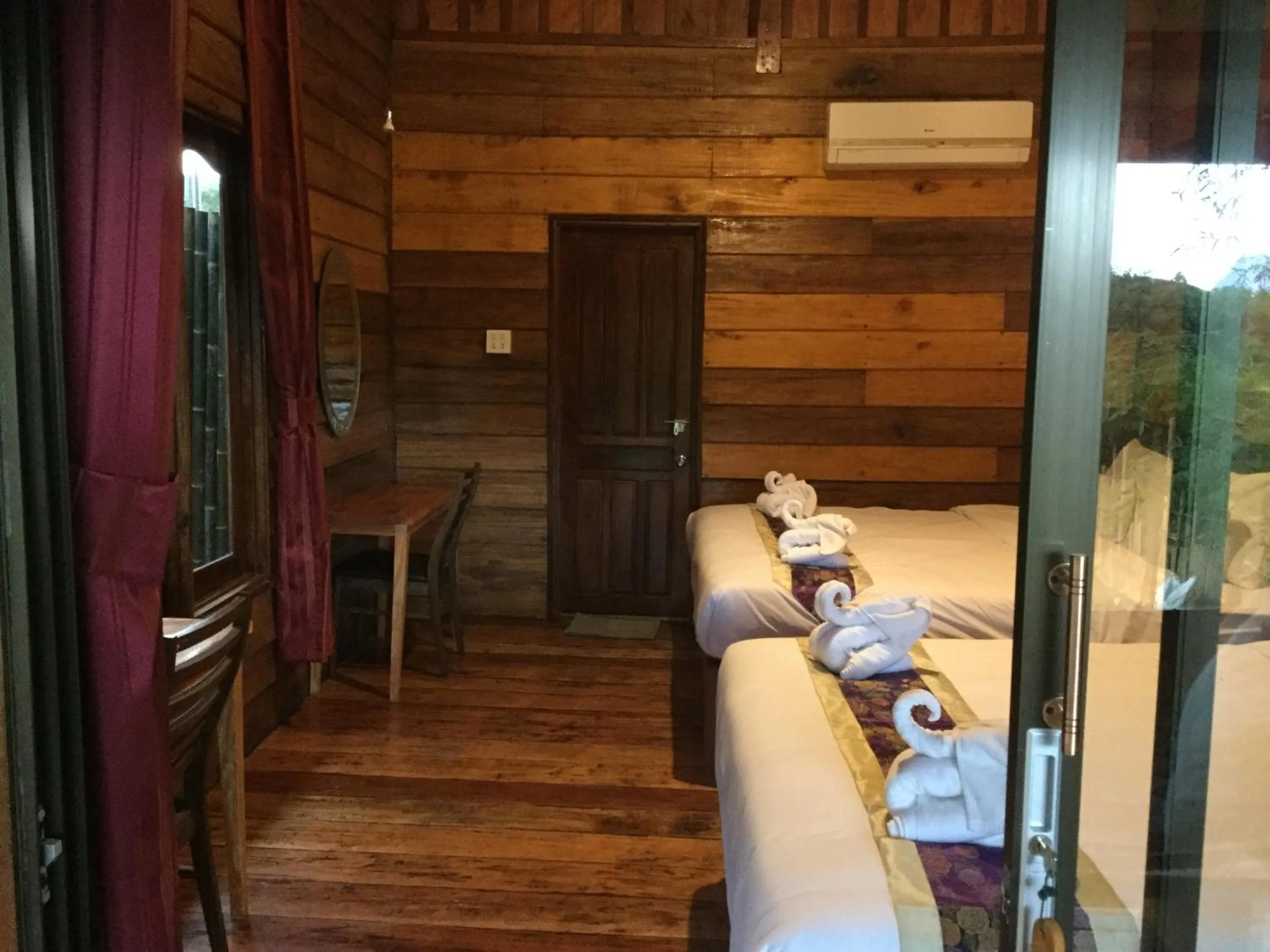 Bedroom, Bed in Phoxay Ngam Resort