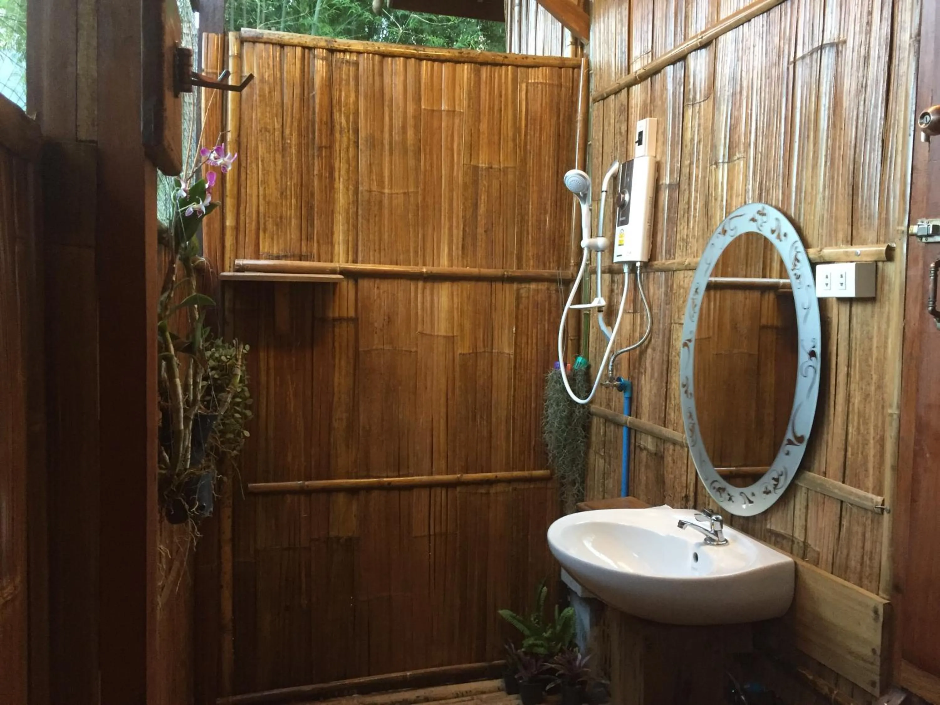 Bathroom in Phoxay Ngam Resort