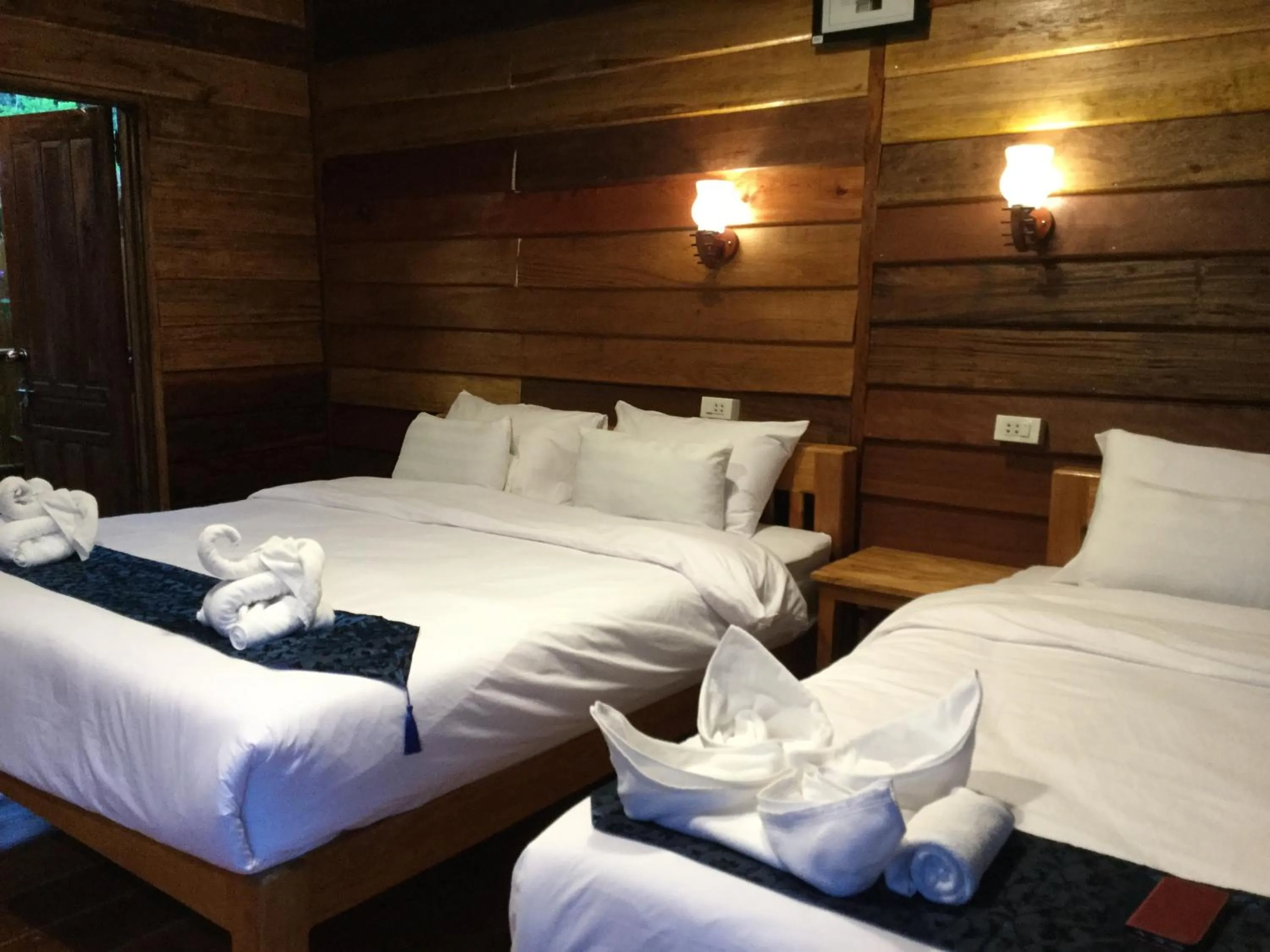 Bedroom, Bed in Phoxay Ngam Resort