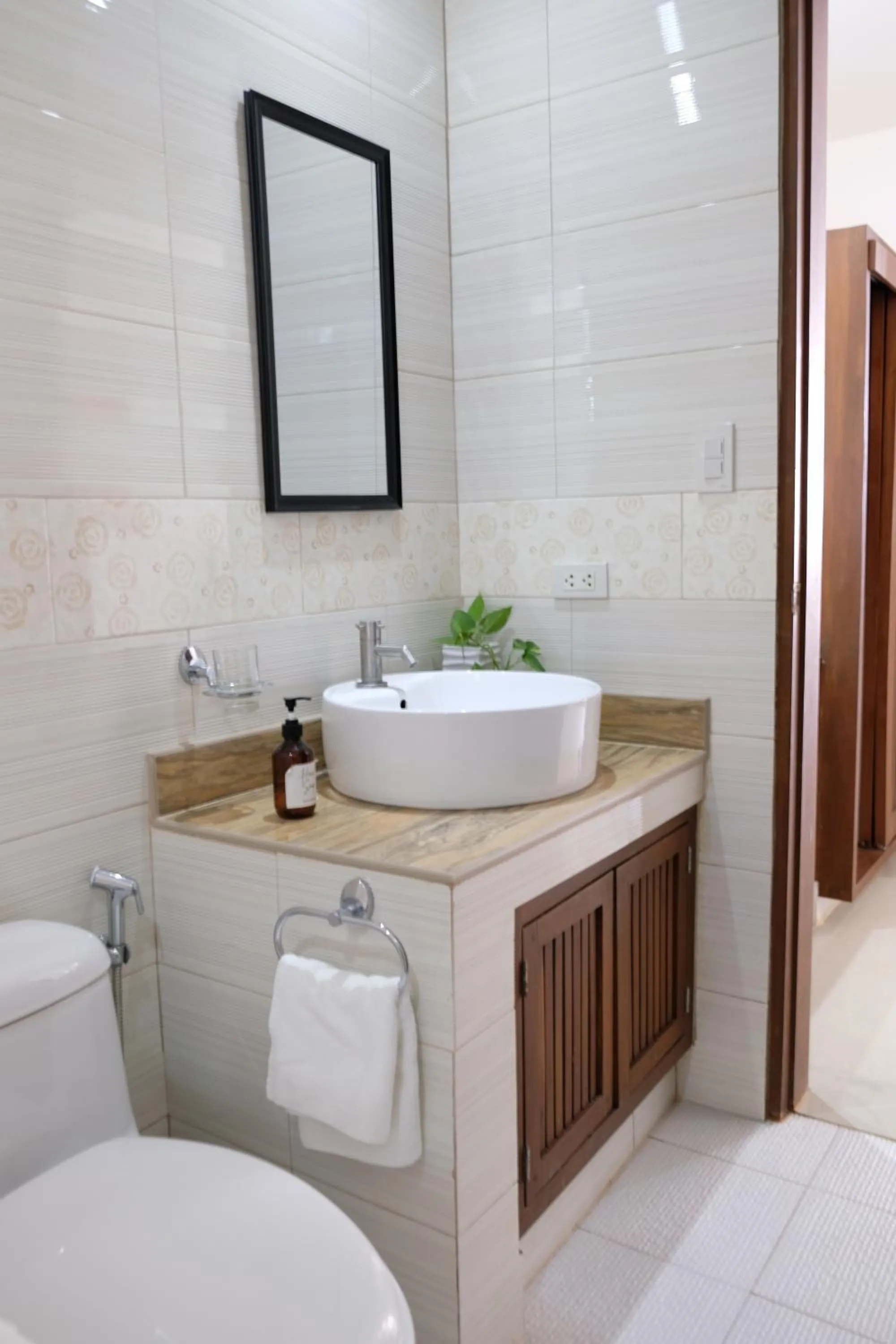 Bathroom in Sundown Resort & Austrian Pension House