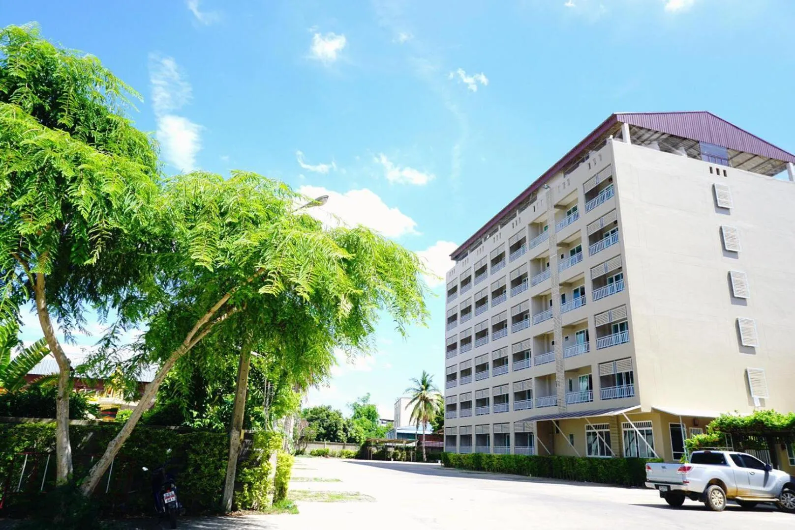 Facade/entrance in Maihom Resort Hotel