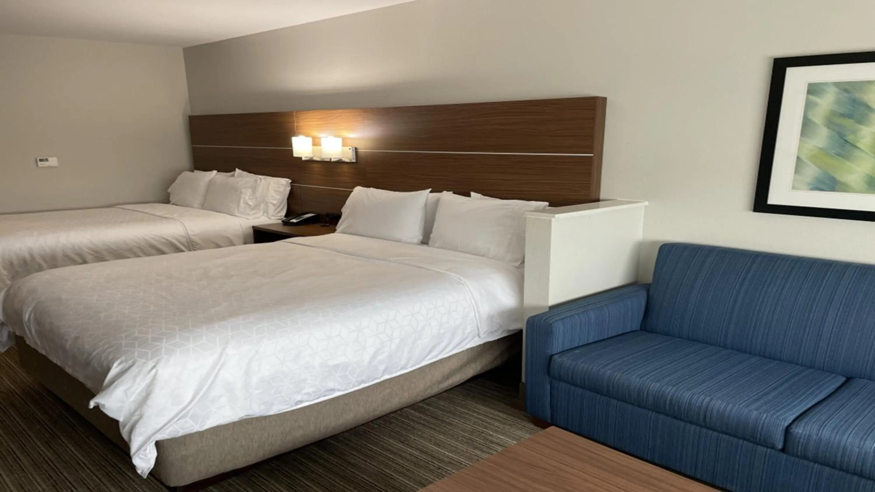 Photo of the whole room, Bed in Holiday Inn Express & Suites - Brenham South by IHG