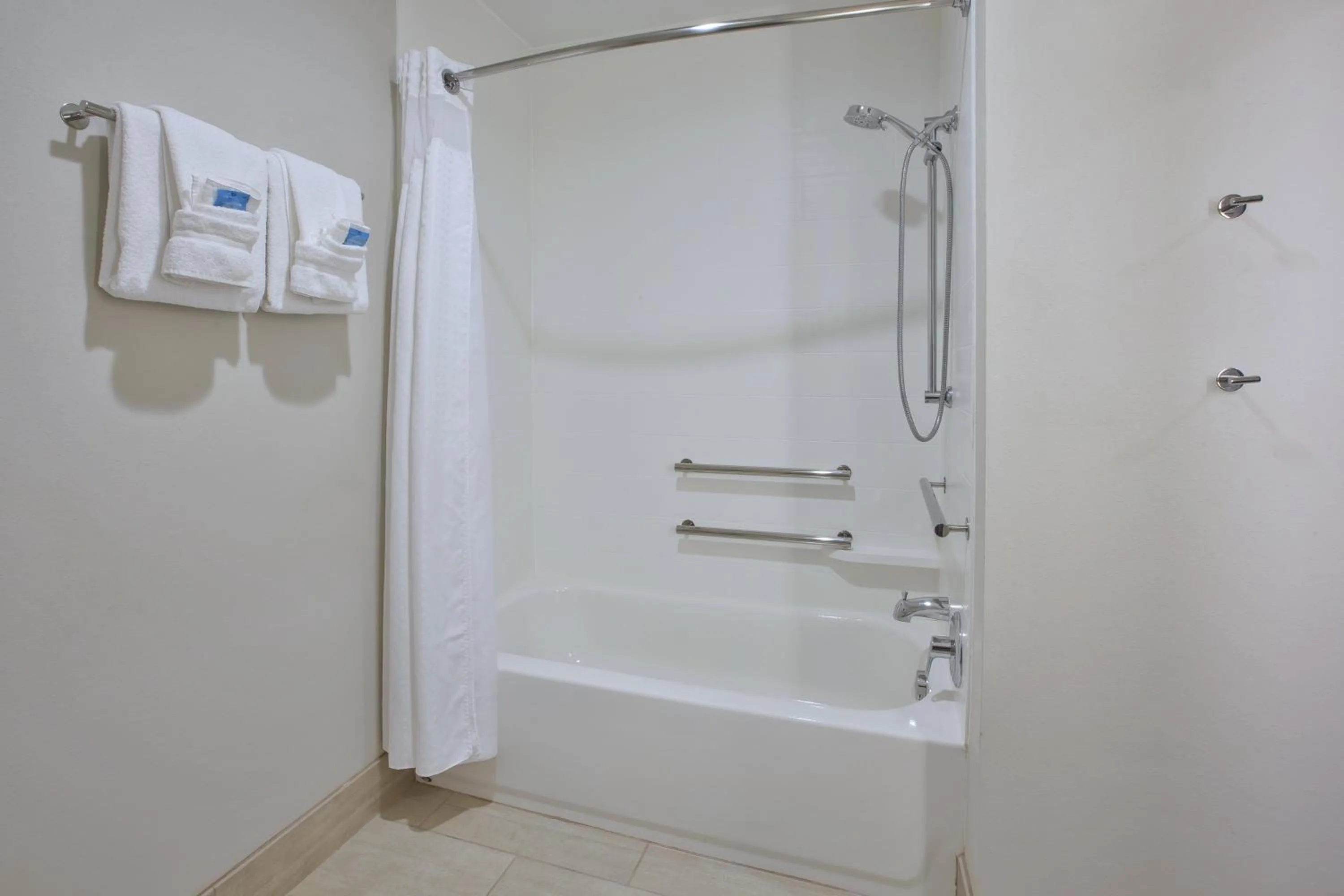 Bathroom in Holiday Inn Express & Suites - Parkersburg East by IHG