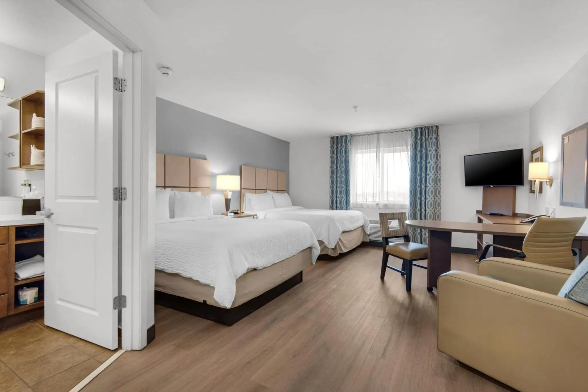 Photo of the whole room, Bed in Candlewood Suites - Pensacola - University Area by IHG