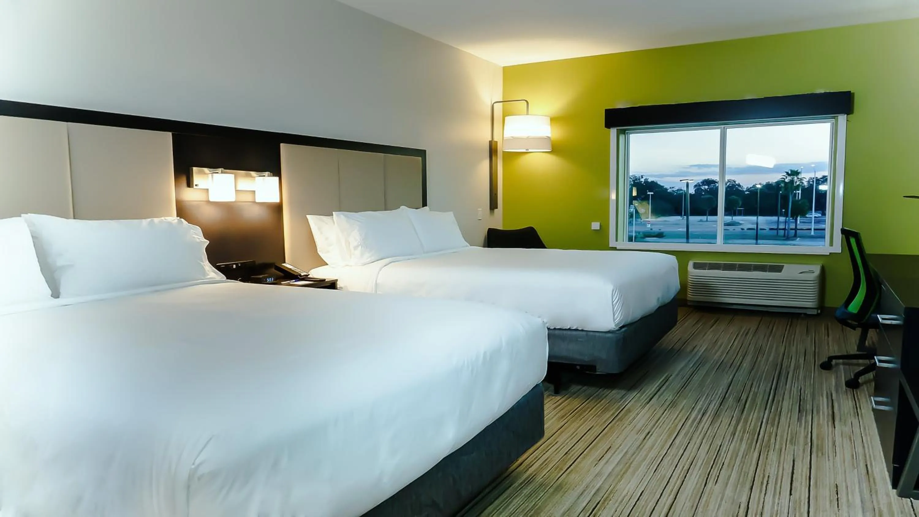 Photo of the whole room, Bed in Holiday Inn Express & Suites - Tampa East - Ybor City by IHG