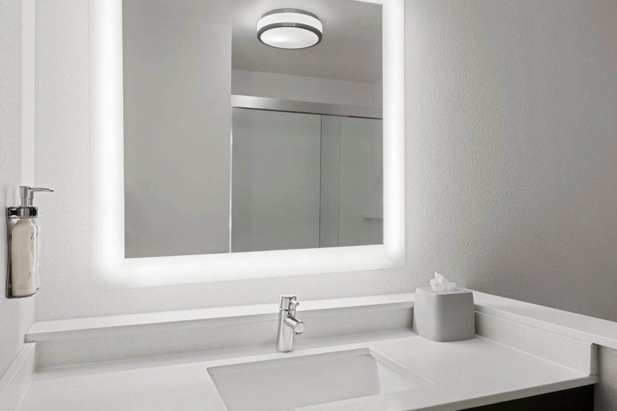 Photo of the whole room in Holiday Inn Express & Suites - Tampa East - Ybor City by IHG