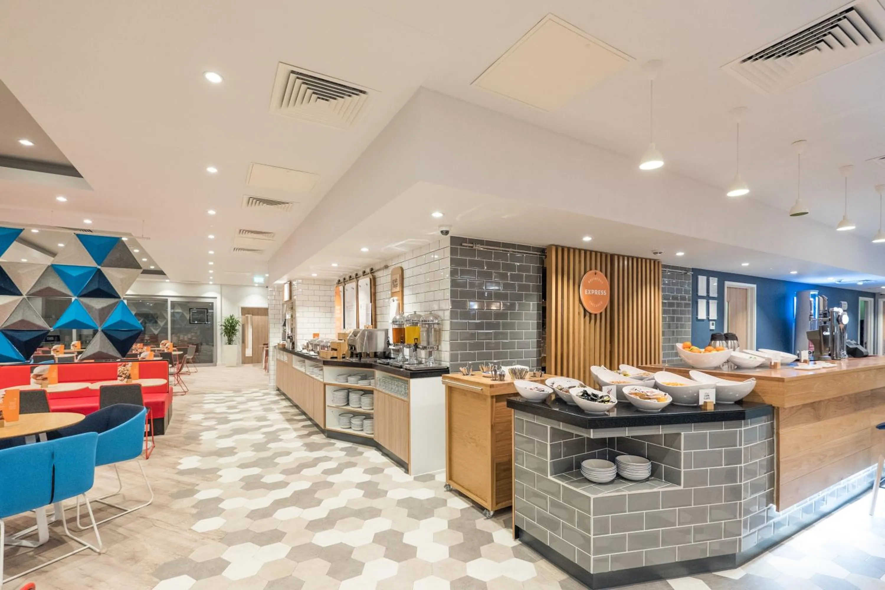 Restaurant/places to eat in Holiday Inn Express - Stockport by IHG