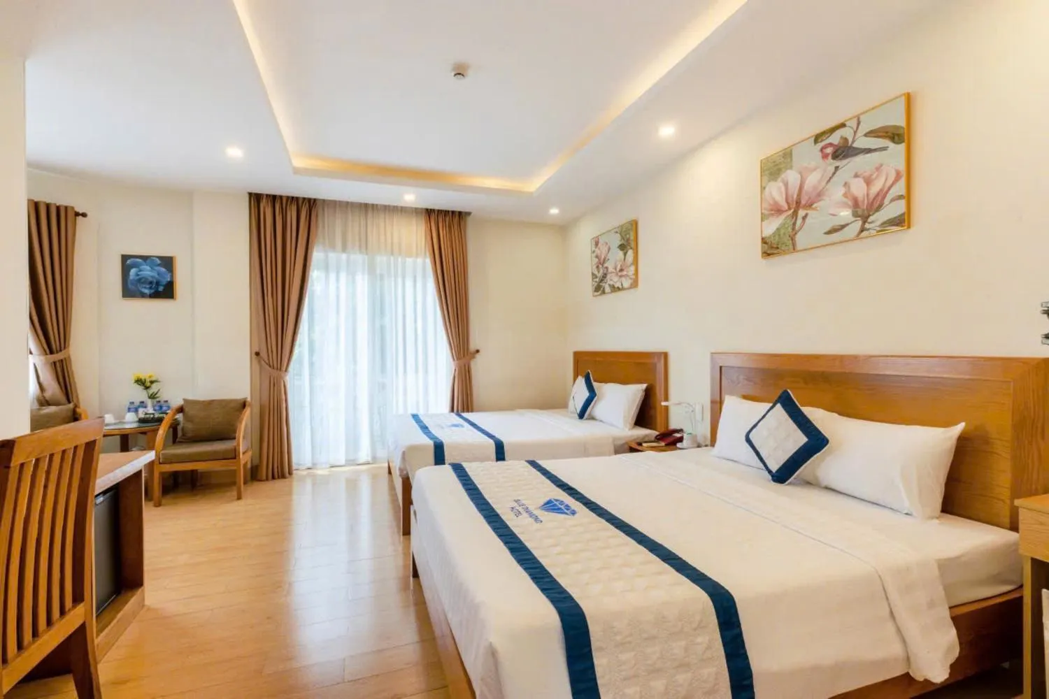 Photo of the whole room, Bed in Blue Diamond Airport Hotel