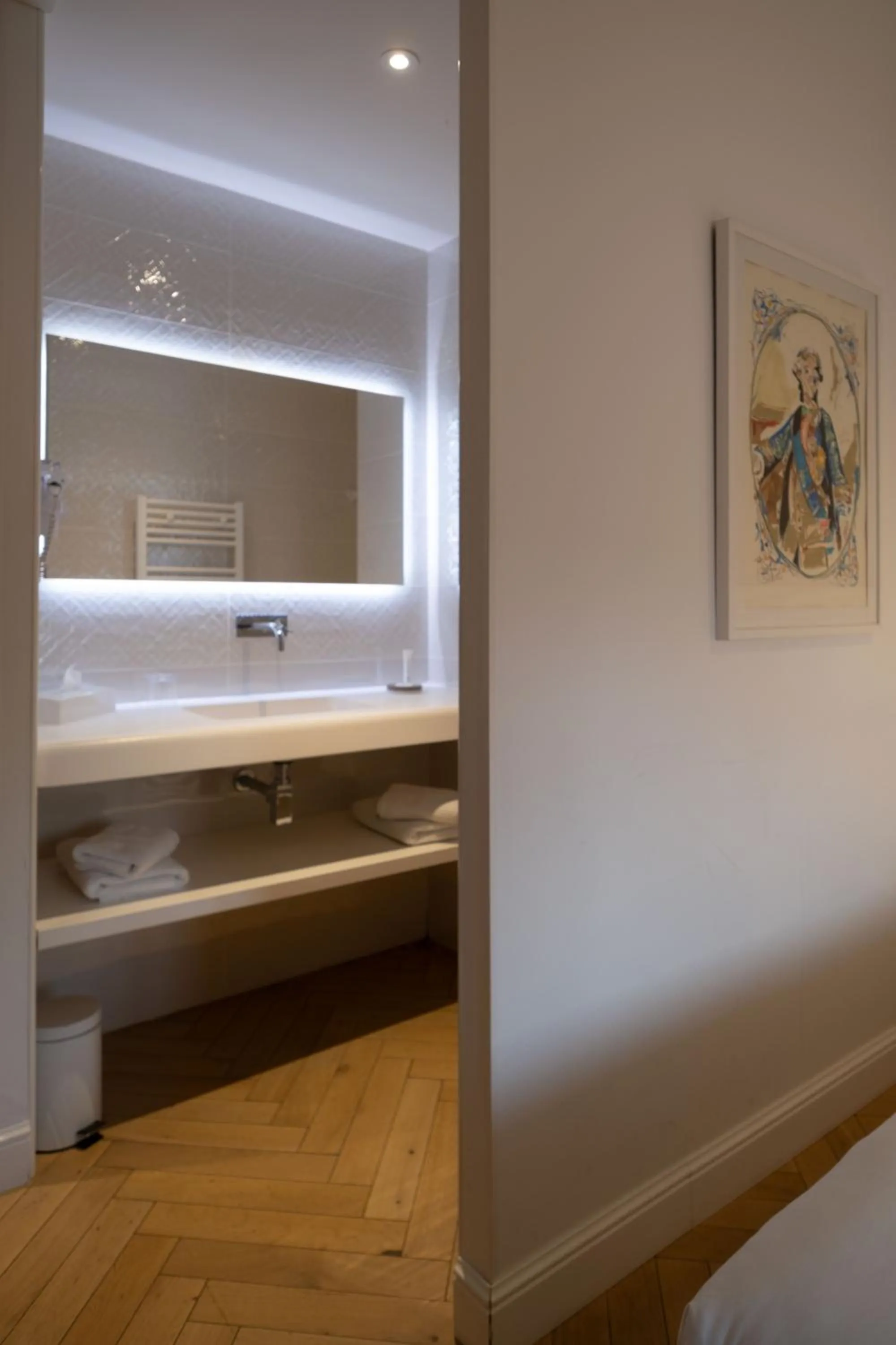 Bathroom in Hôtel le XIX