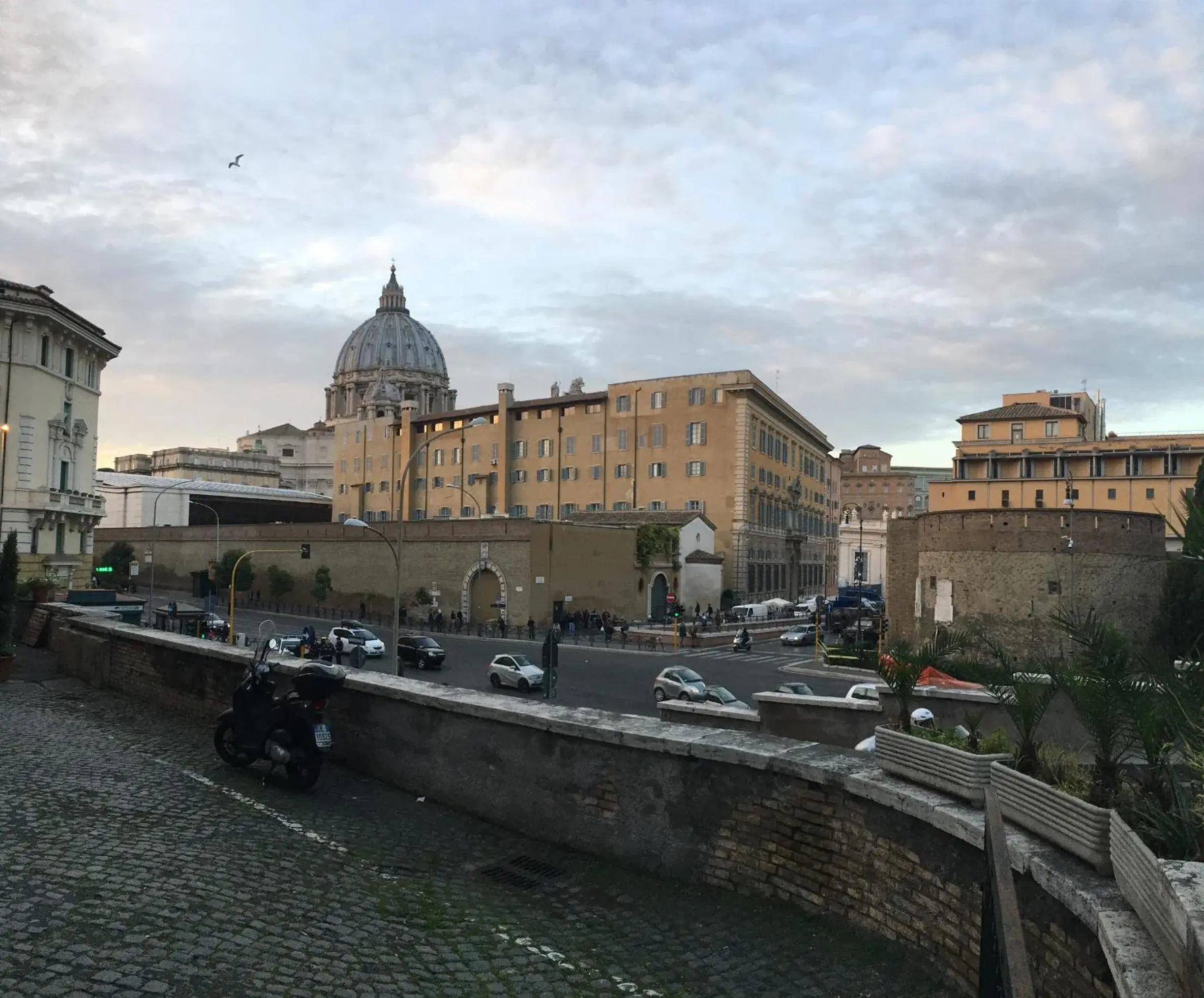 Apartment with Balcony in Maru Apartment Apartment with Balcony in Maru Apartment