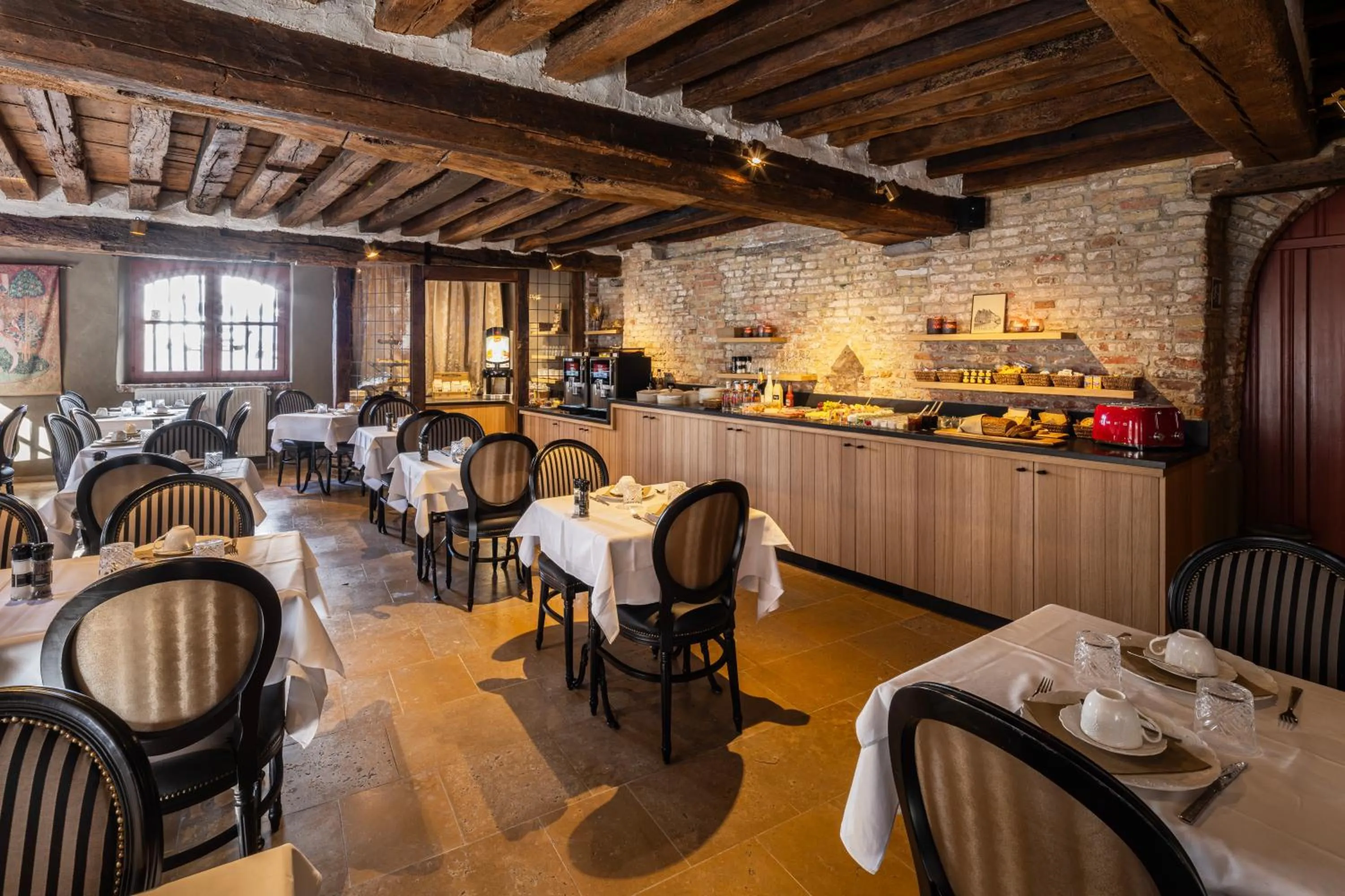 Breakfast in Canal View Hotel Ter Brughe by CW Hotel Collection