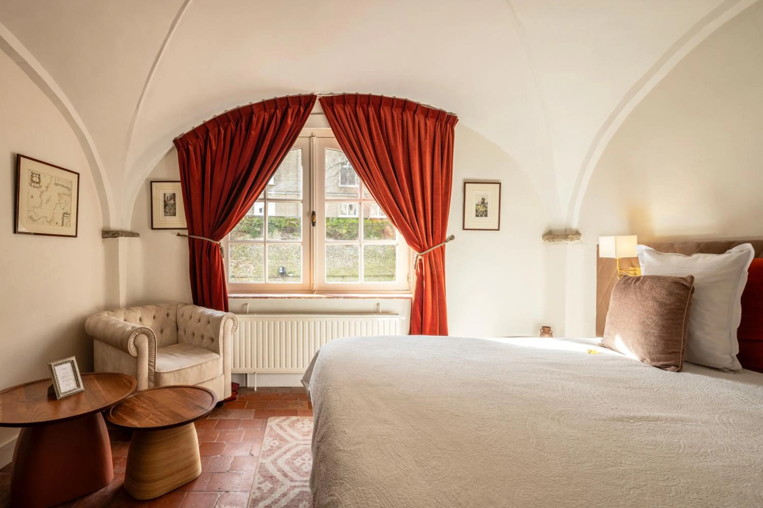 Bed in Canal View Hotel Ter Brughe by CW Hotel Collection