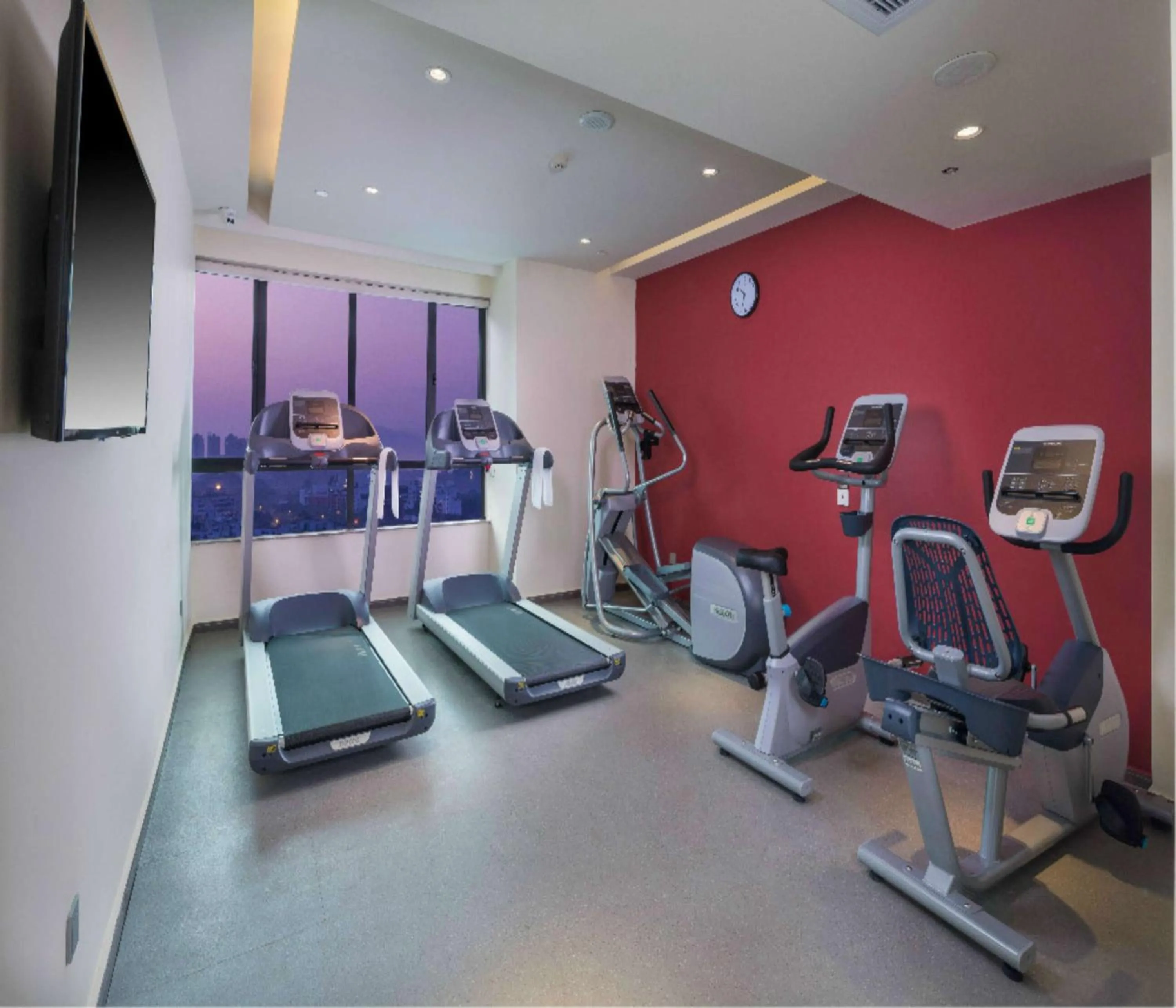 Fitness centre/facilities in Hilton Garden Inn Zhongshan Guzhen