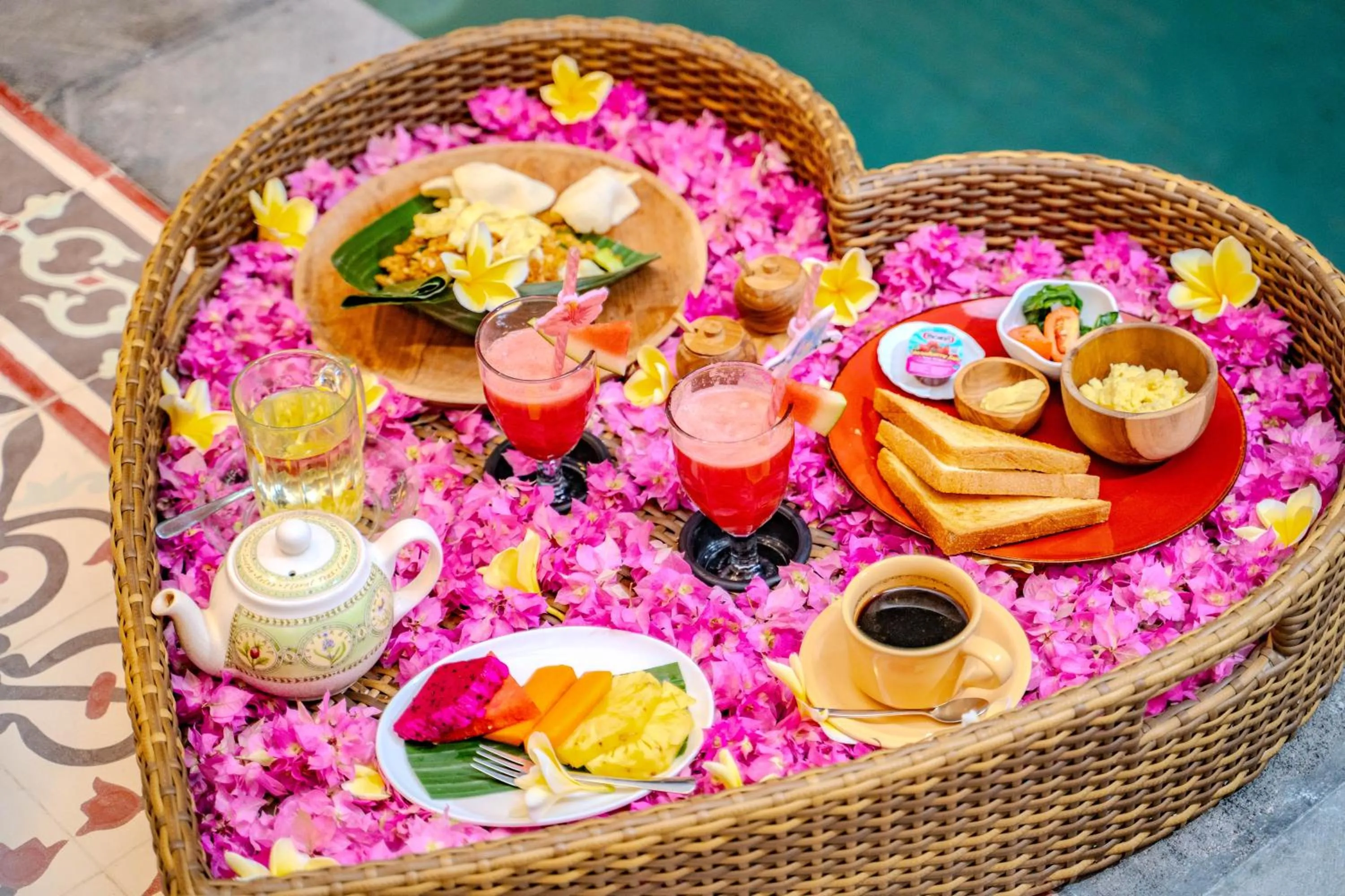 Food and drinks in Imagine Bali