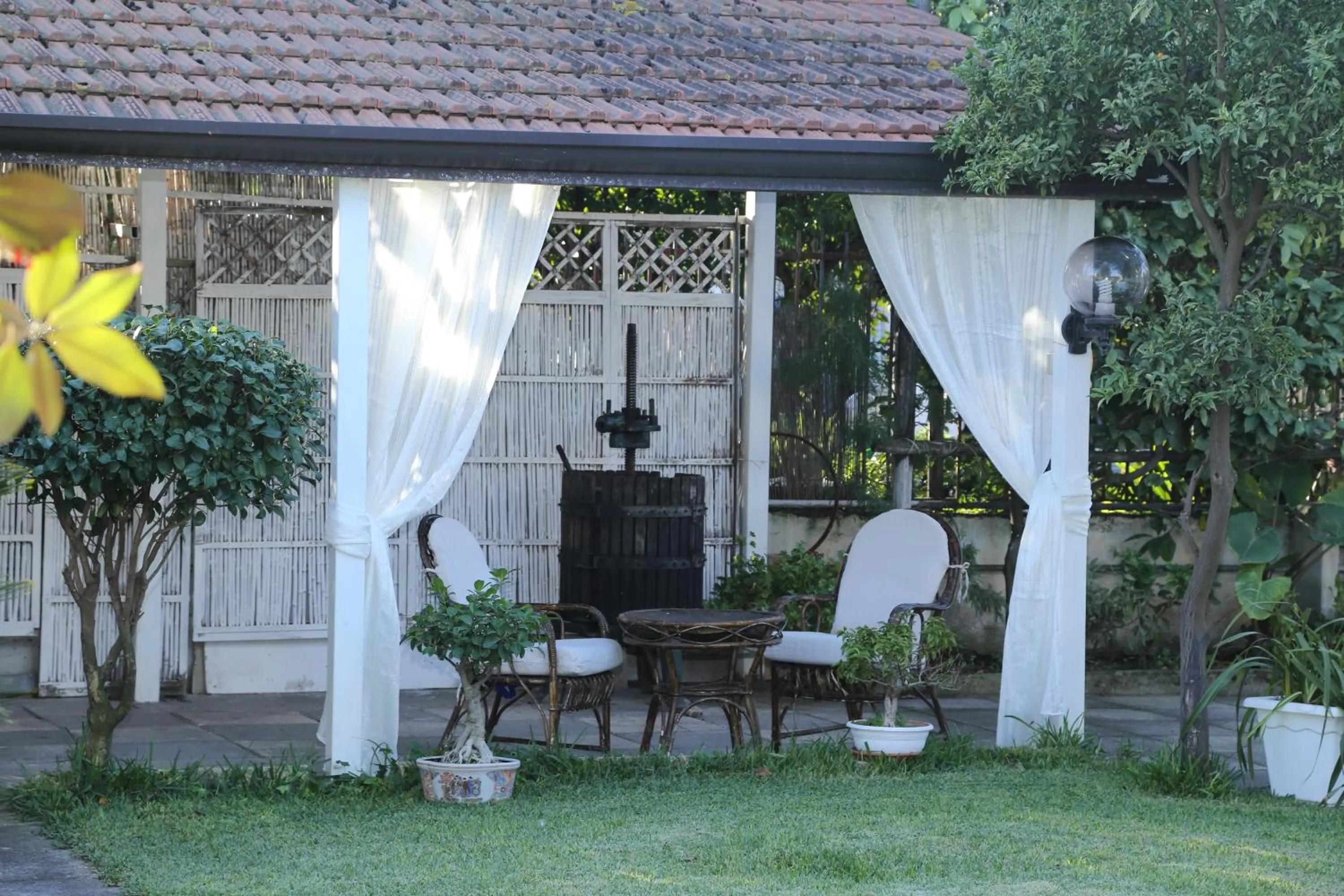 Garden in B&B Maison Blanche