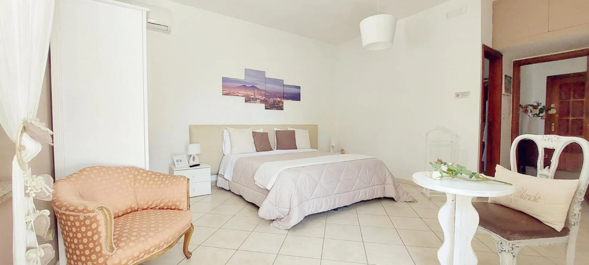 Bedroom, Bed in B&B Maison Blanche