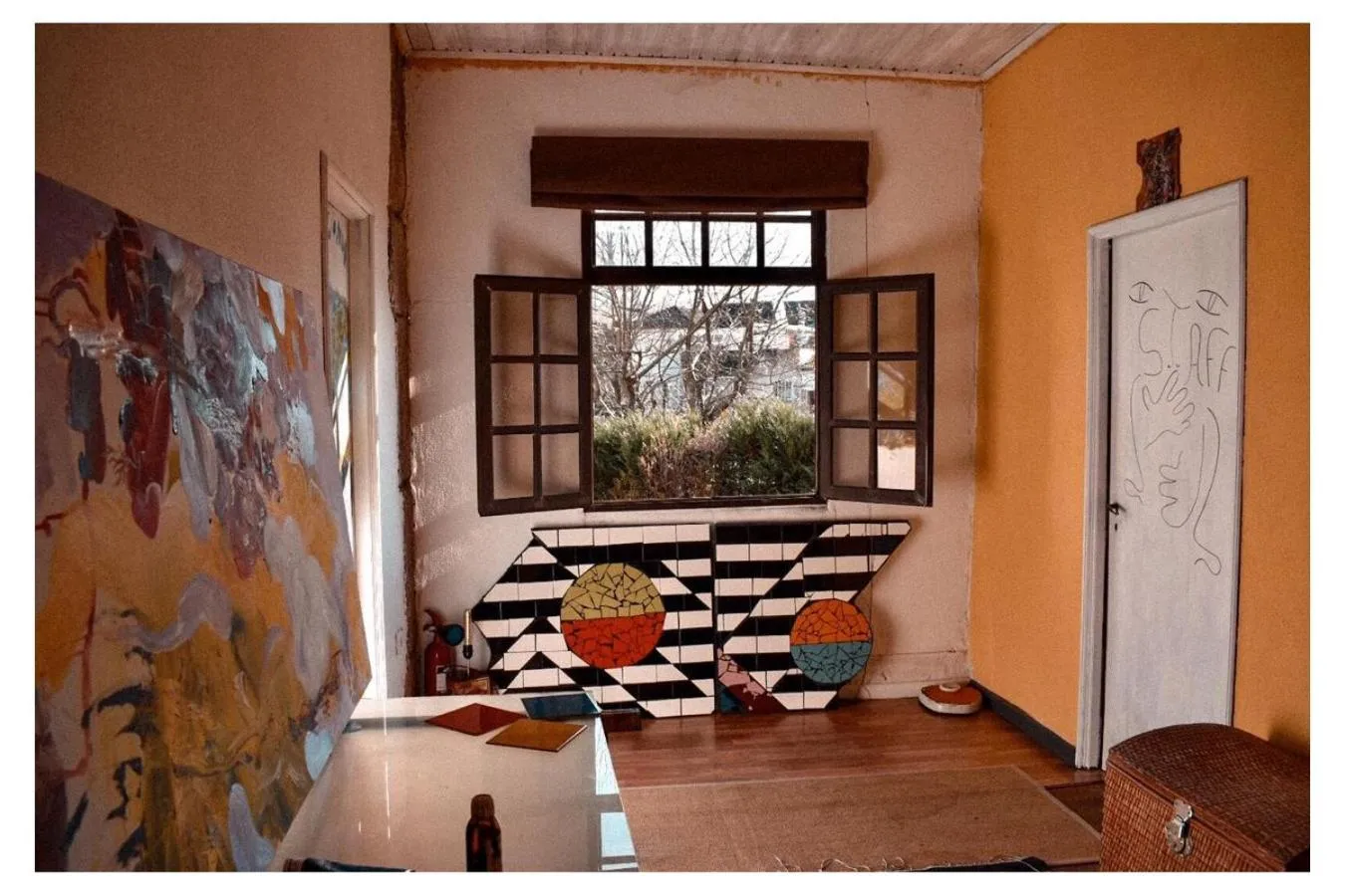 Living room in Family Adams House Hostel