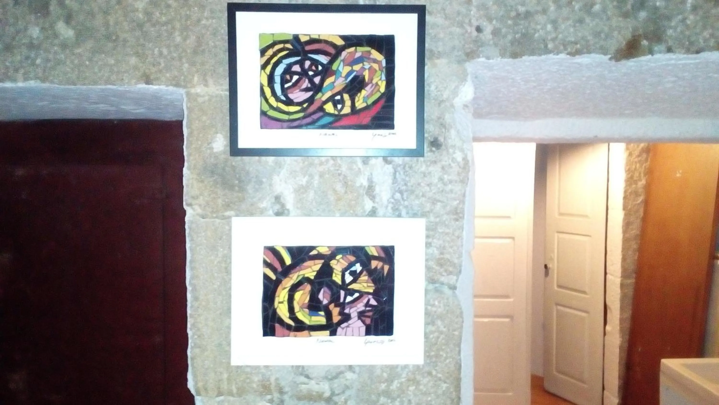 Communal lounge/ TV room in Family Adams House Hostel