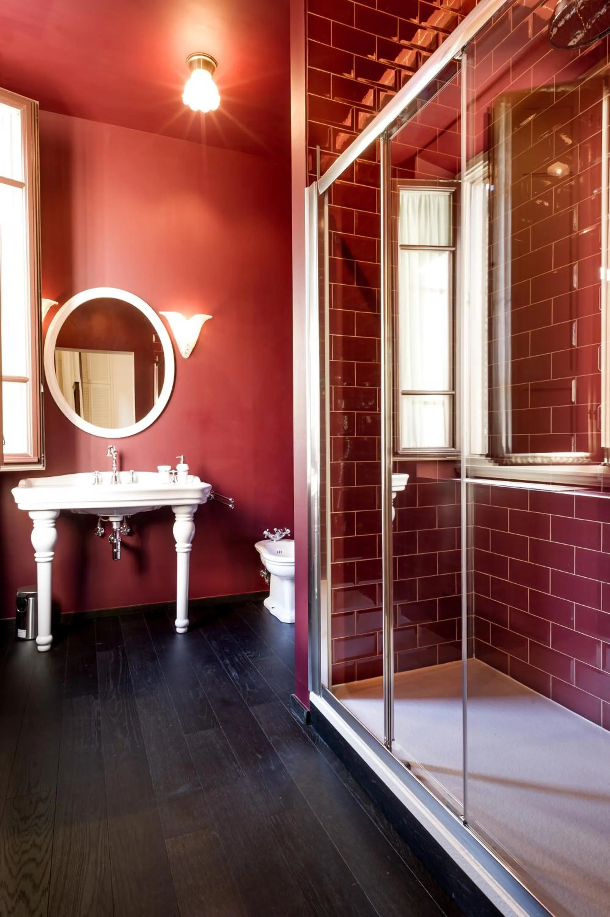 Shower in Arnobio Florence Suites