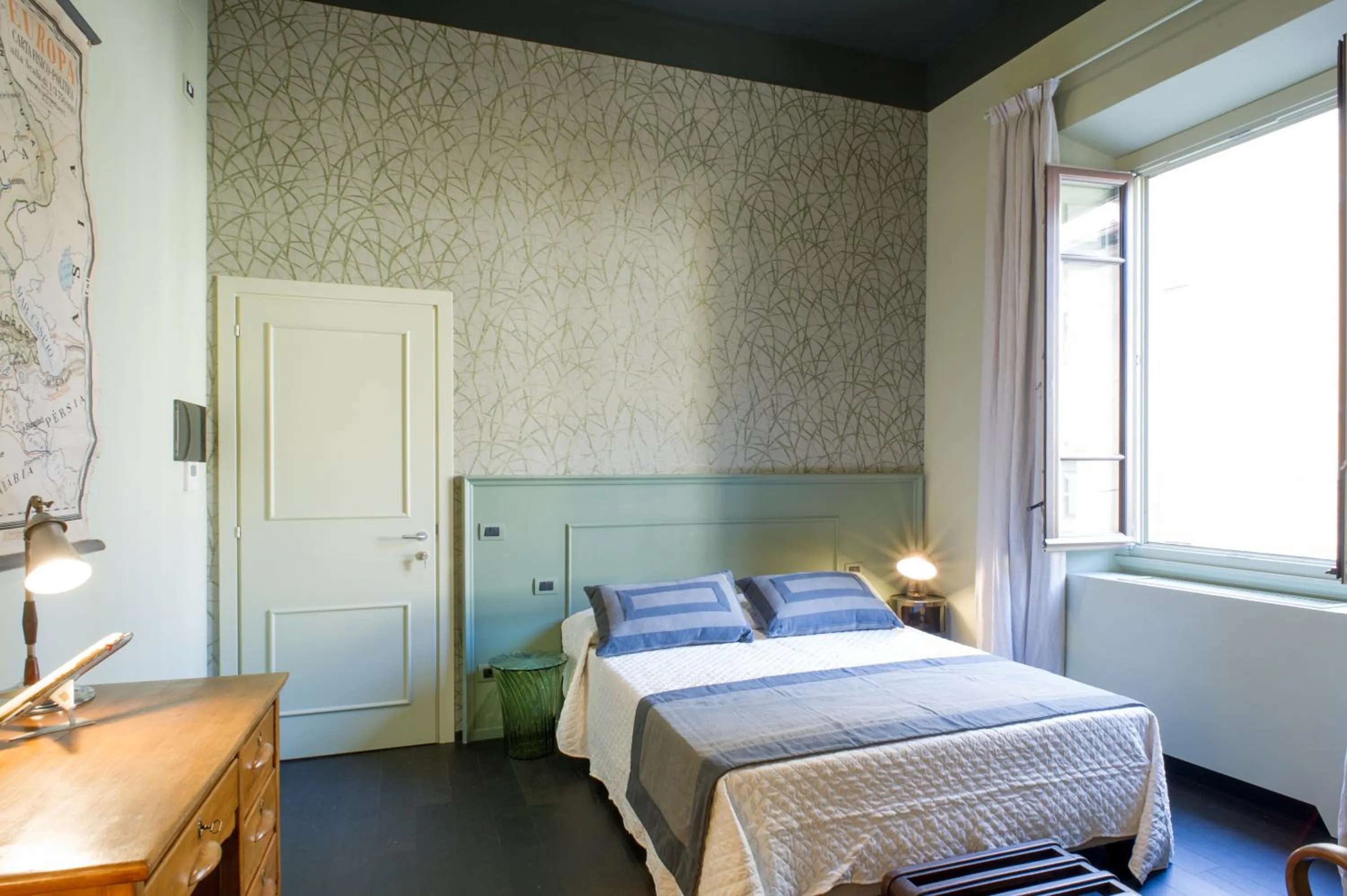 Bed in Arnobio Florence Suites