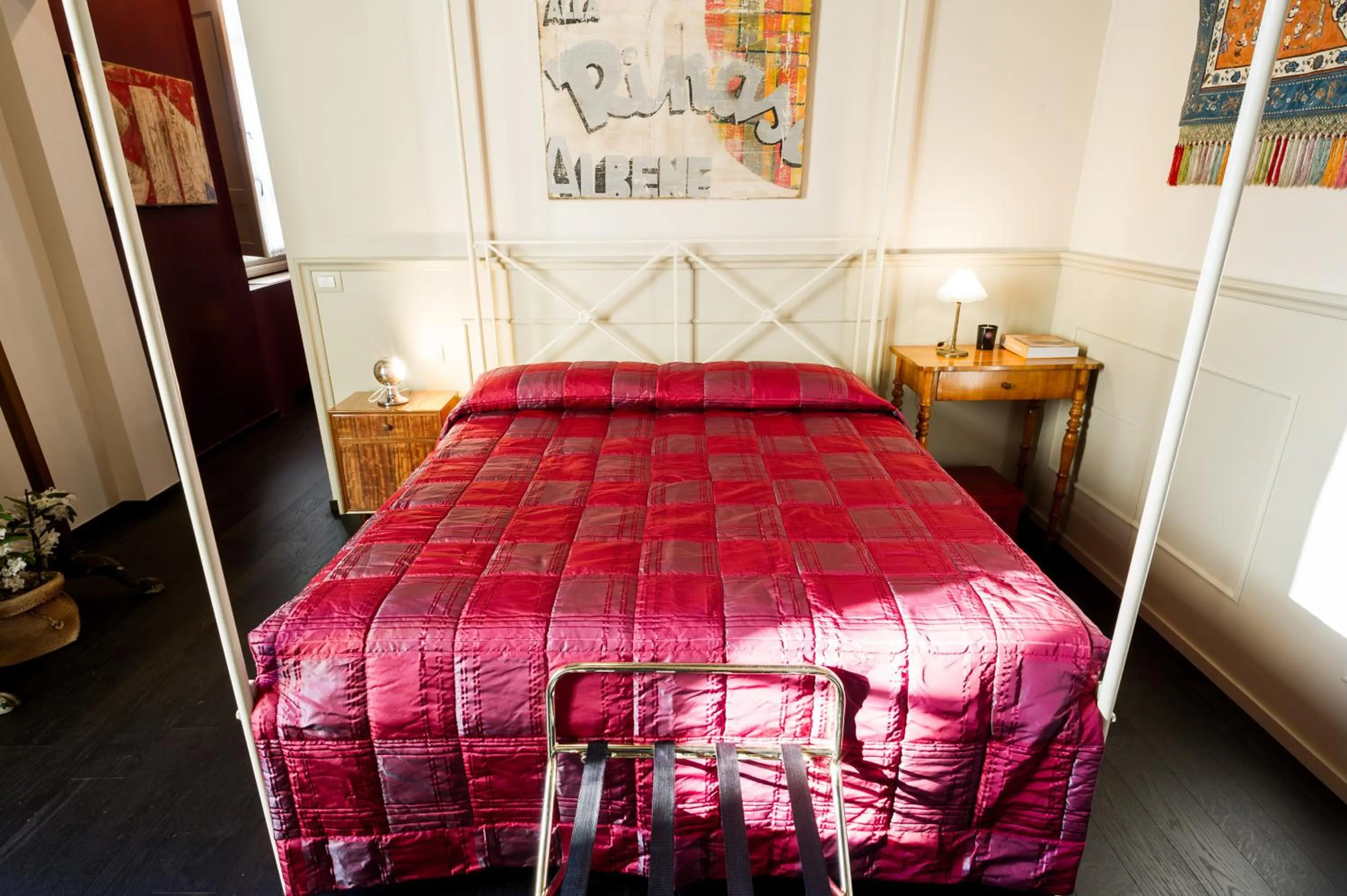 Bed in Arnobio Florence Suites