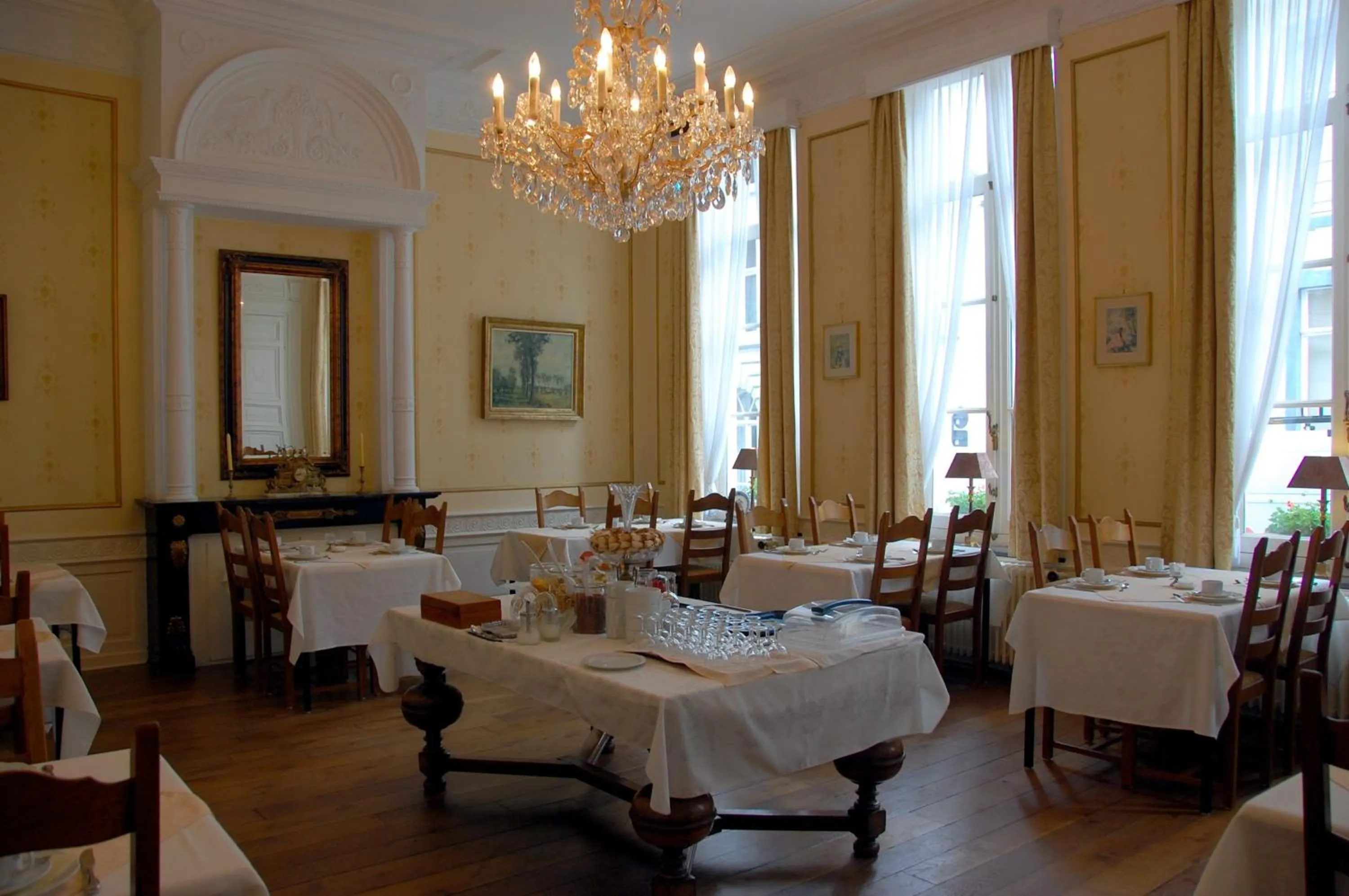 Restaurant/places to eat in Hotel Patritius