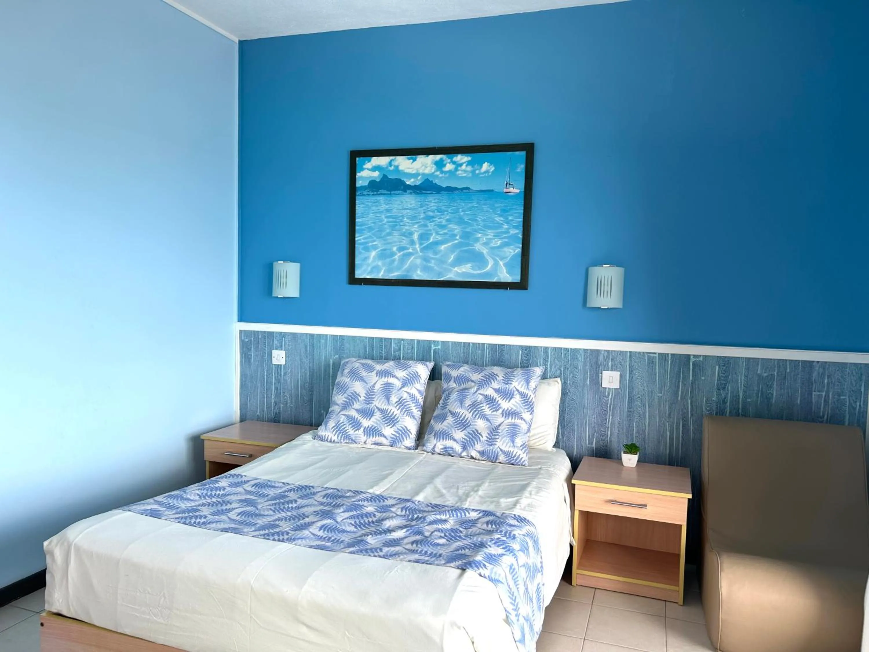 Bed in Blue Beryl Guest House