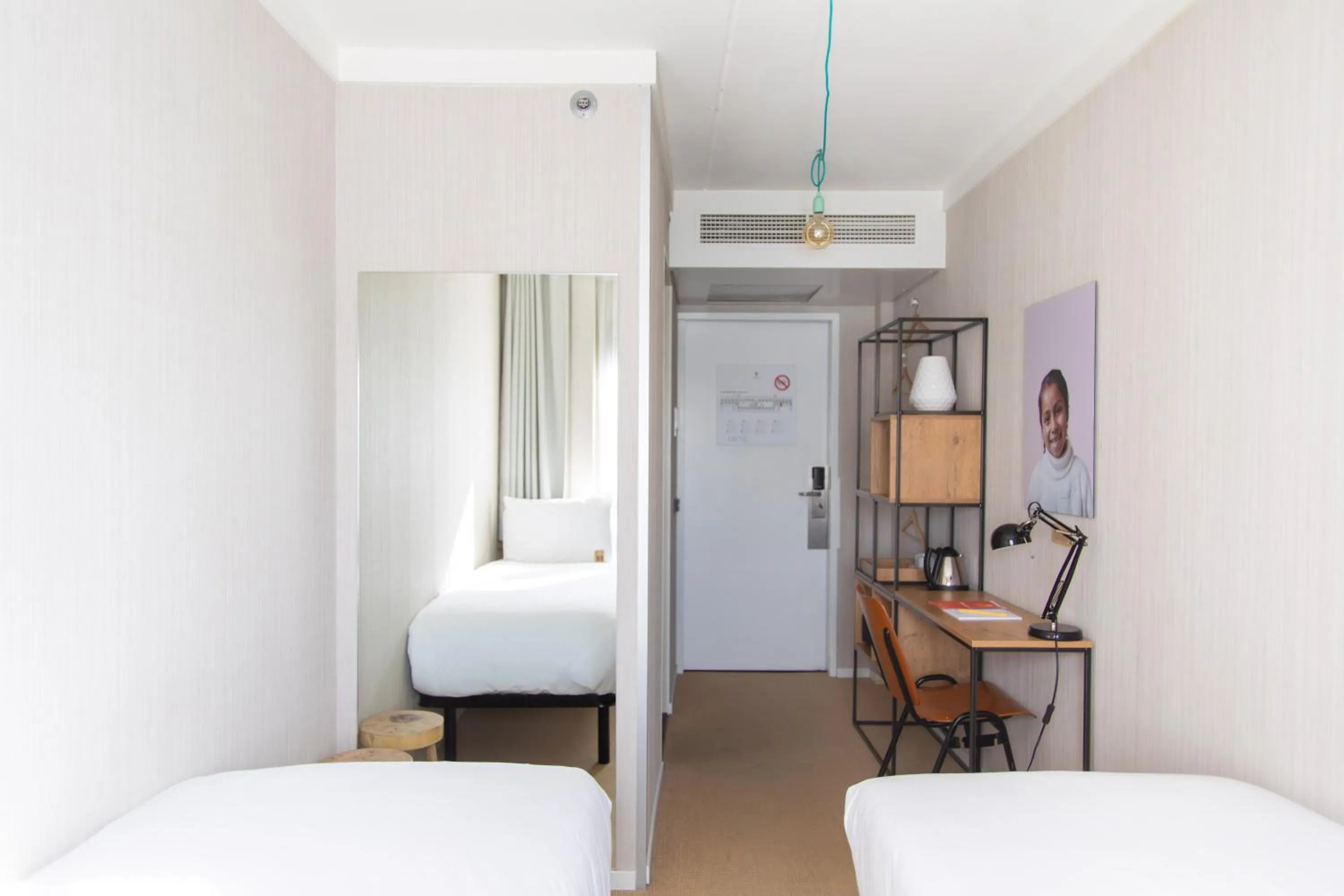 Bed in Good Hotel London