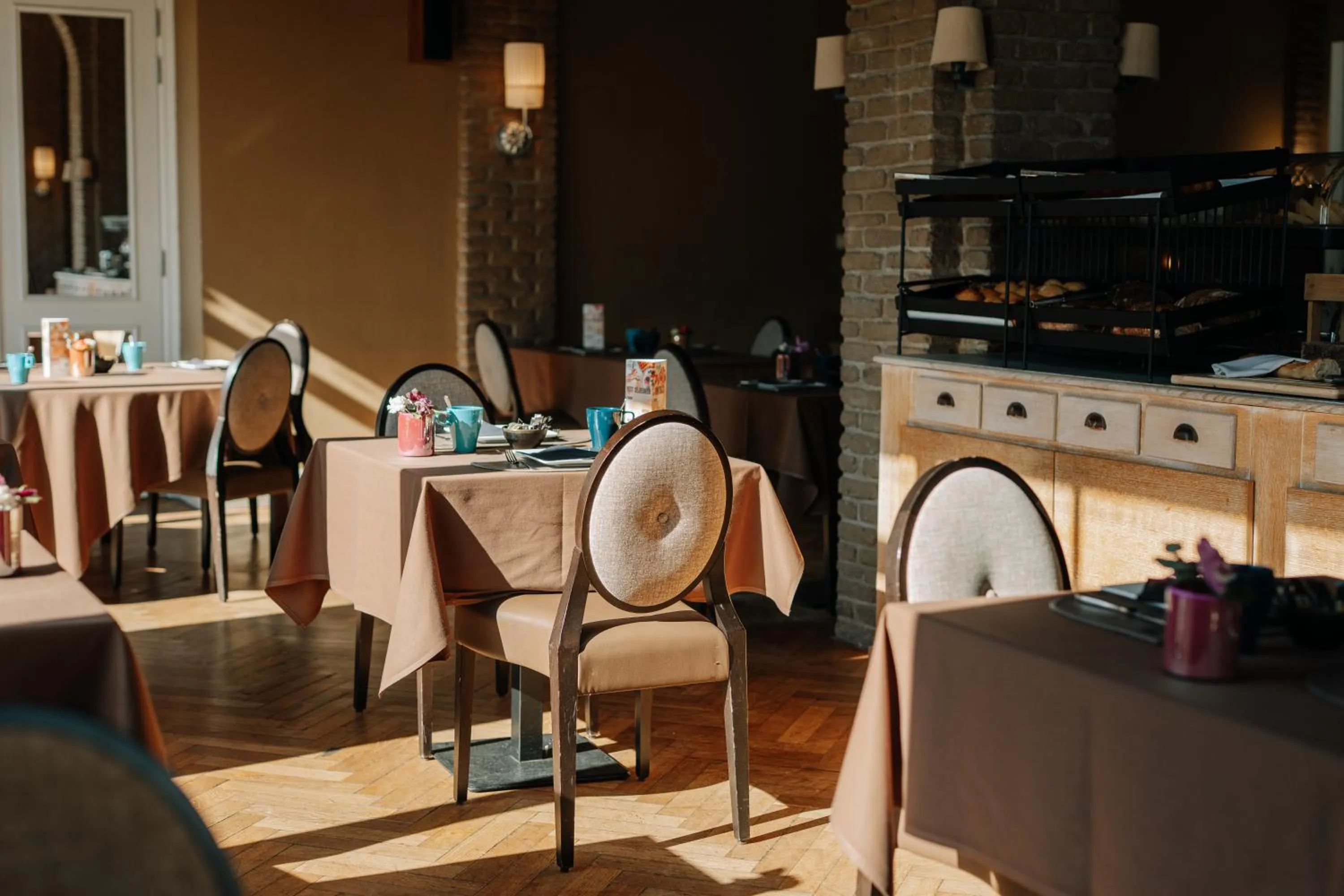 Breakfast in Le Chateau de Namur