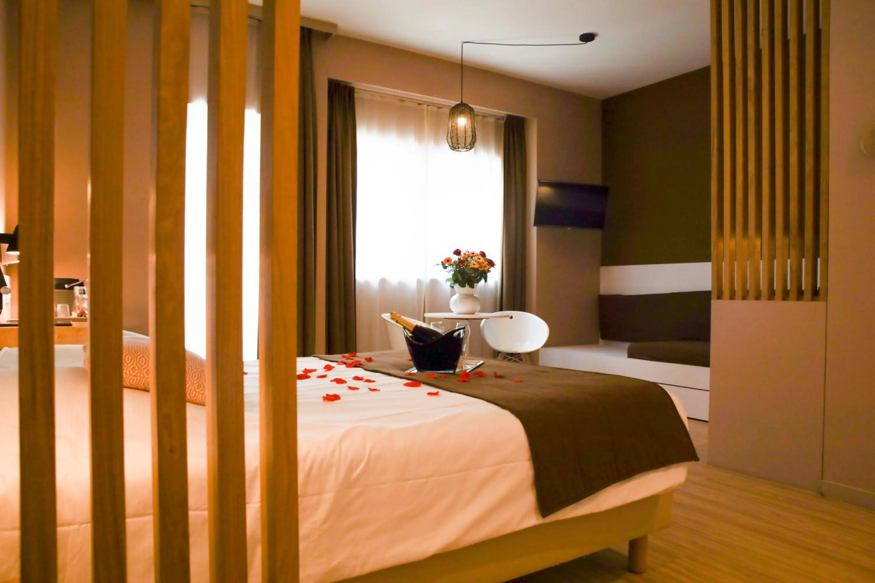 TV and multimedia, Bed in Alfa Inn