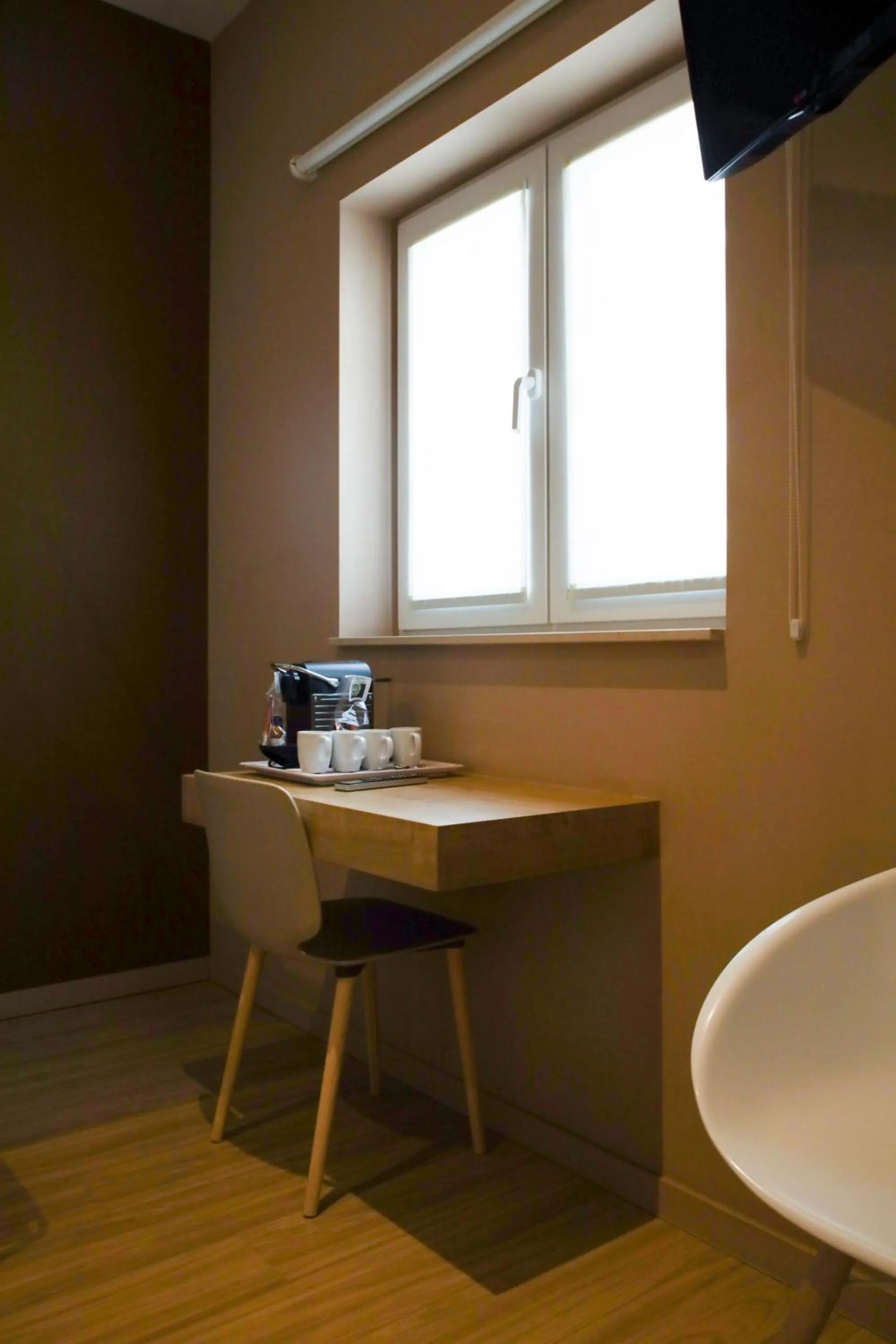 hair dresser in Alfa Inn