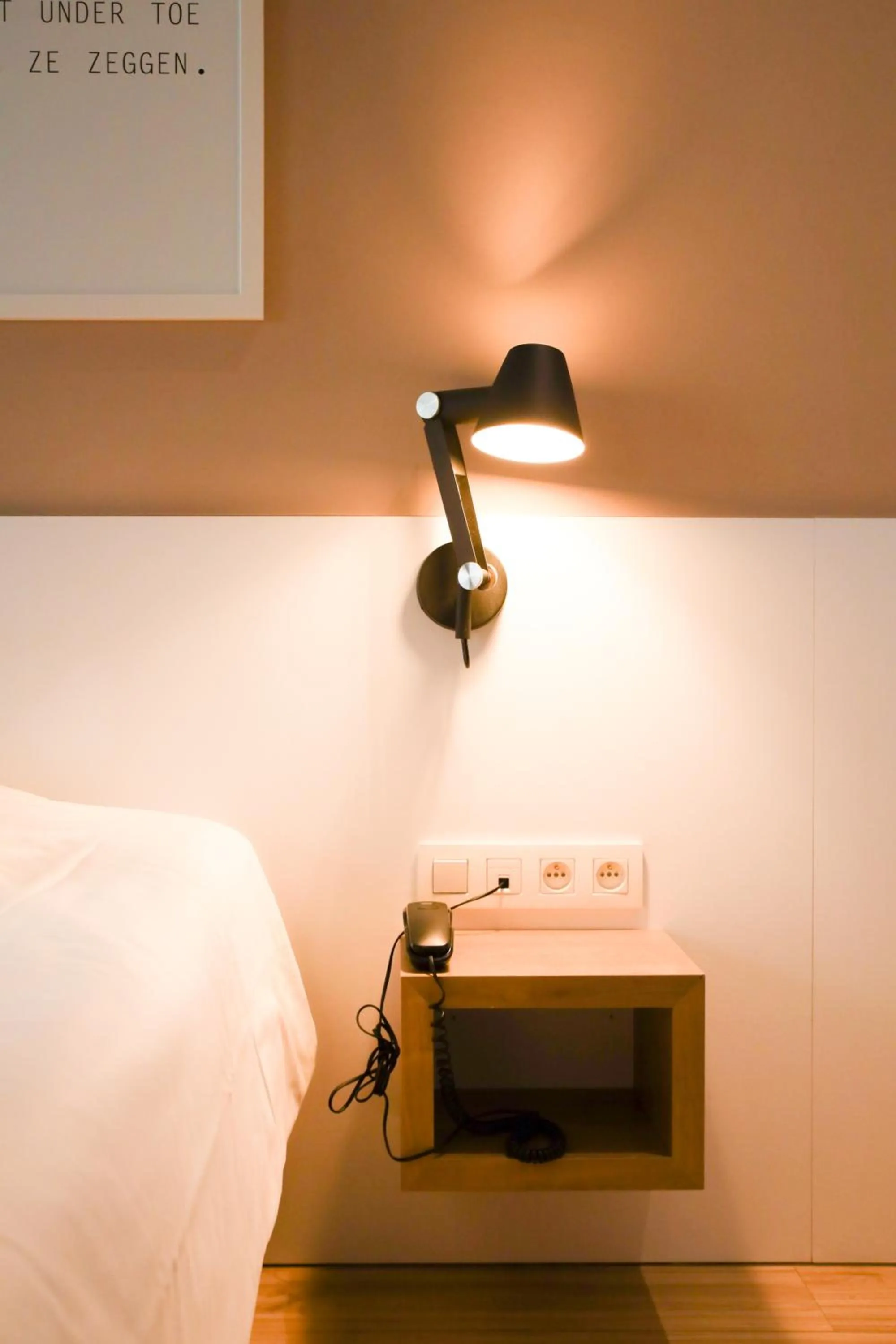 Bedroom, Bed in Alfa Inn