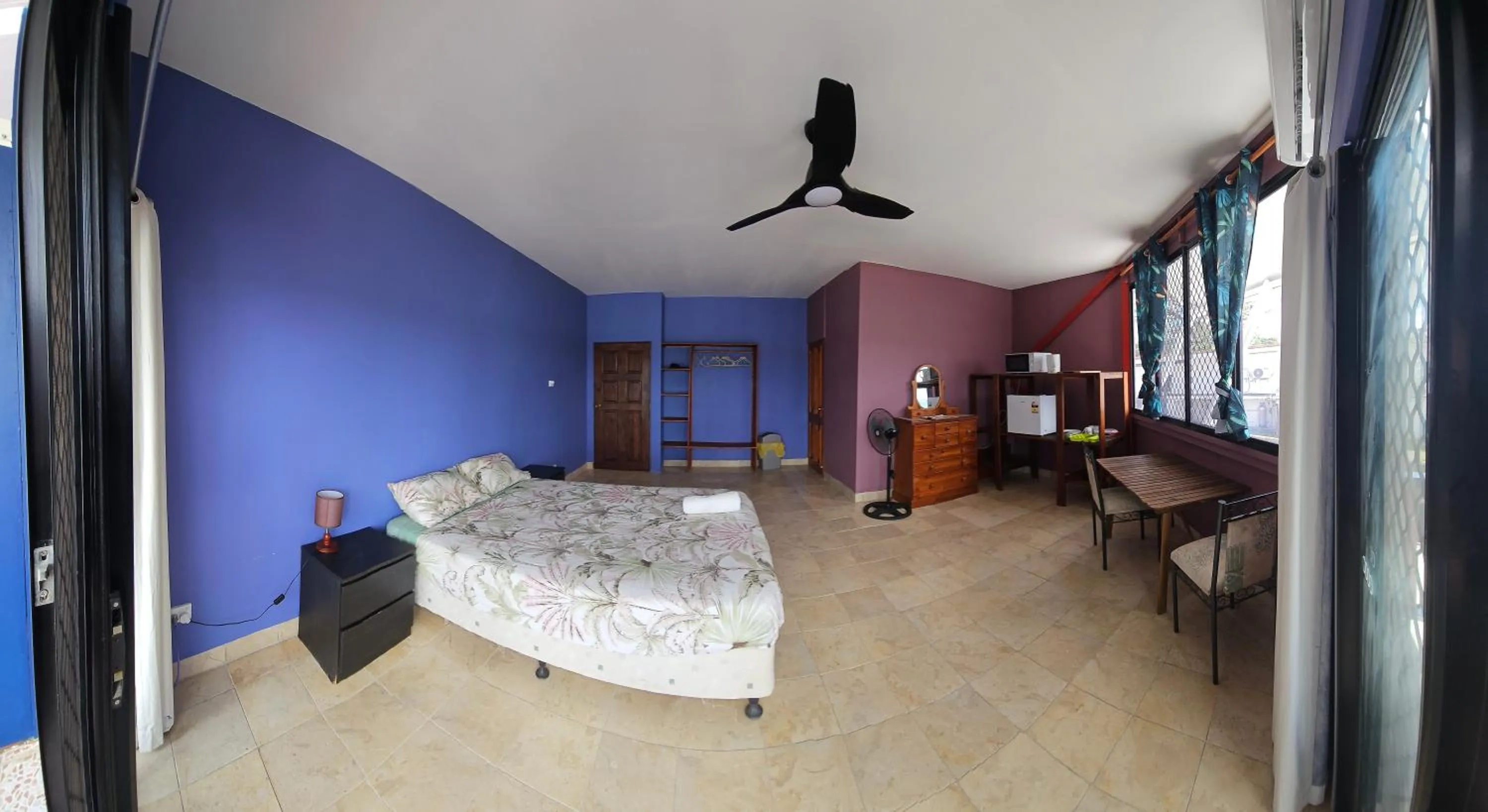 Bed in Retreat Seaside