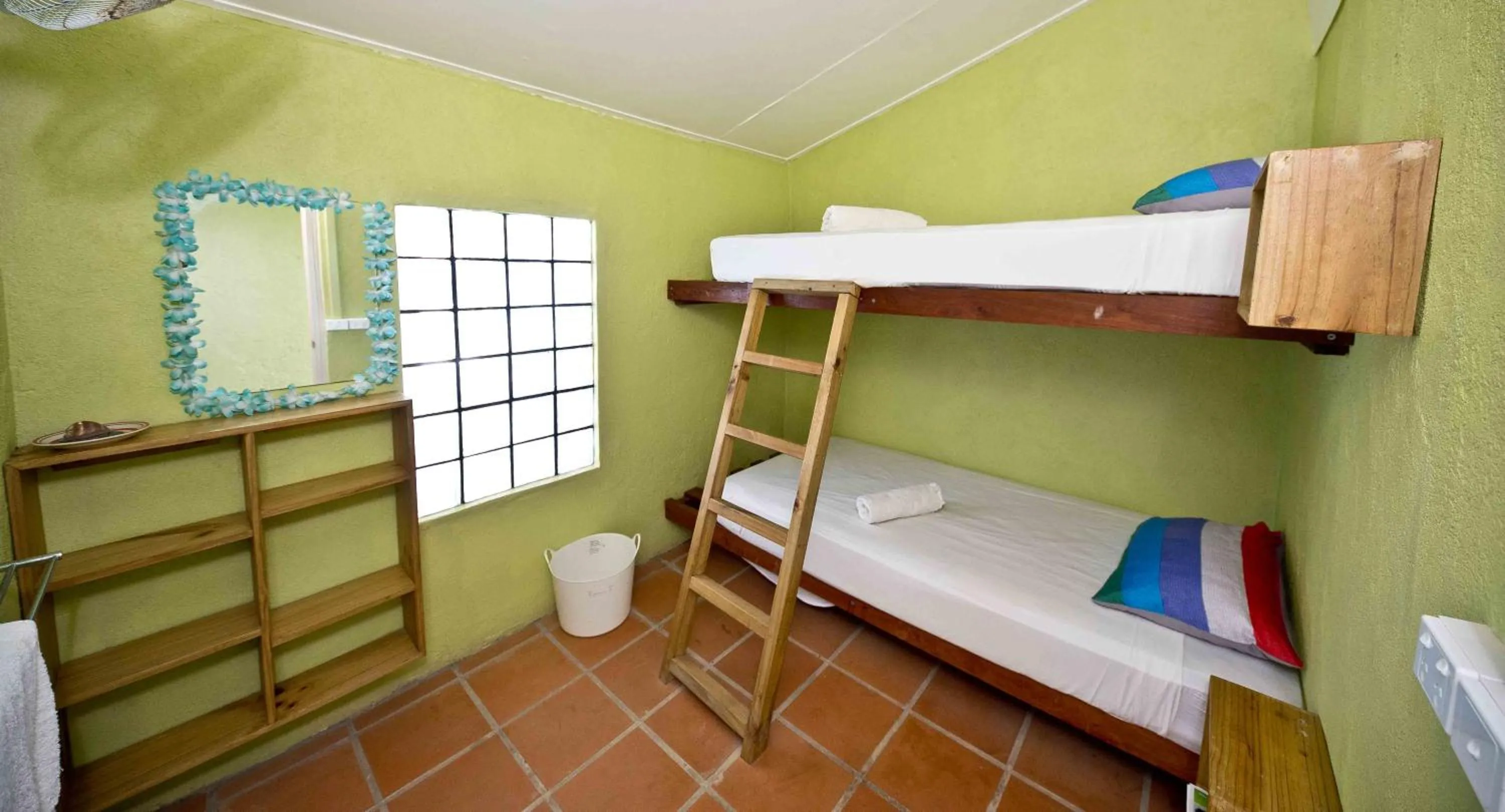 bunk bed, Bed in Retreat Seaside