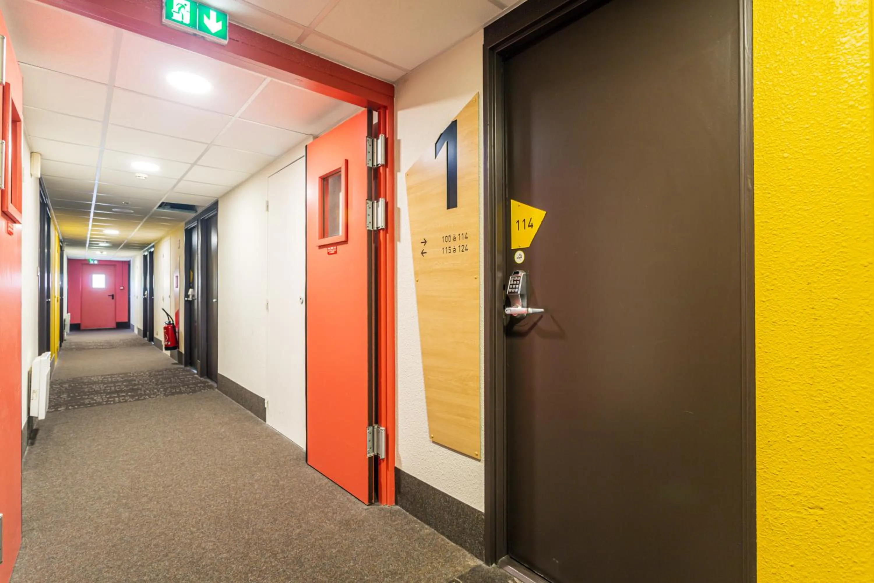 Area and facilities in B&B HOTEL Metz Semécourt