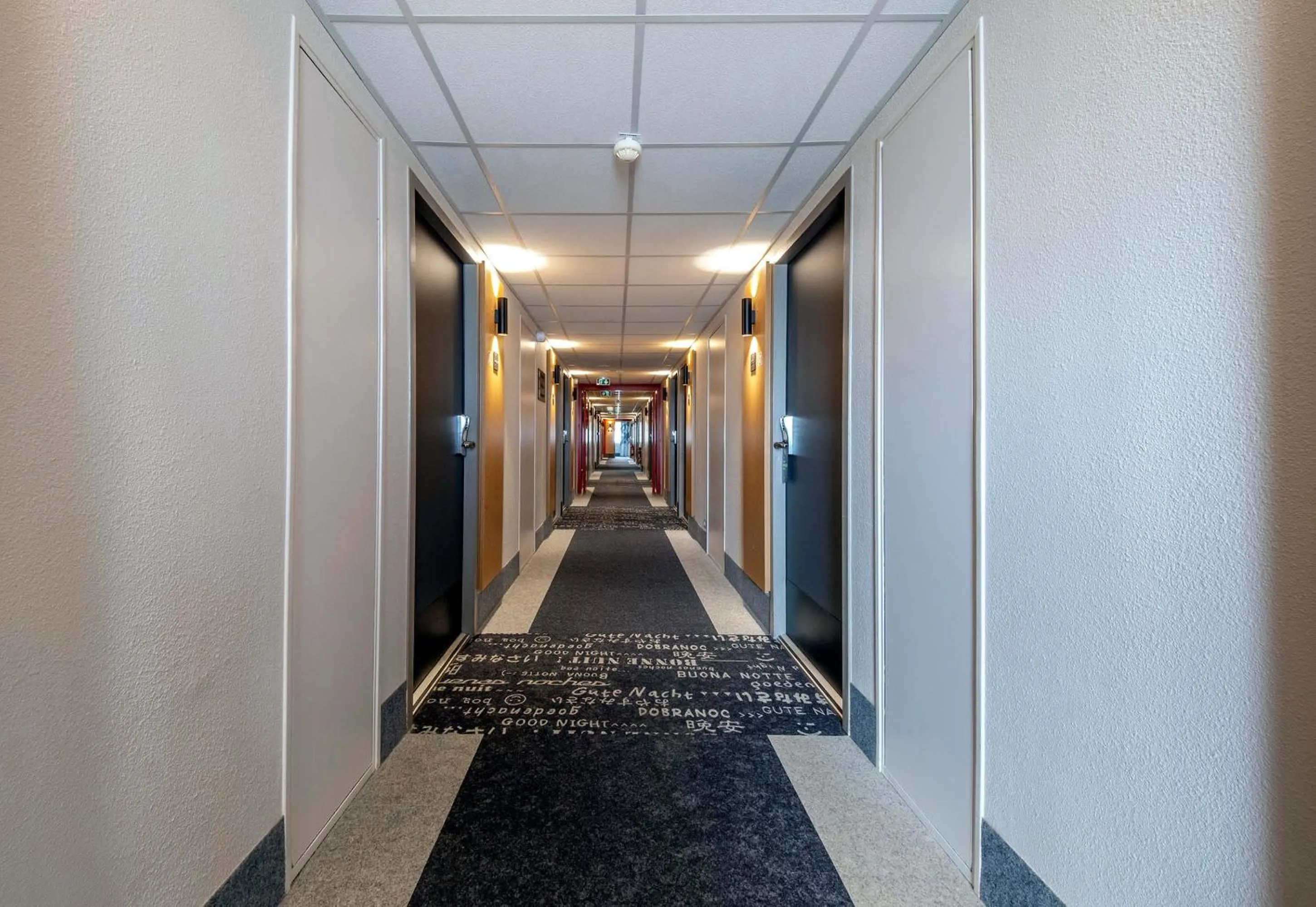 Decorative detail in B&B HOTEL Royan La Palmyre