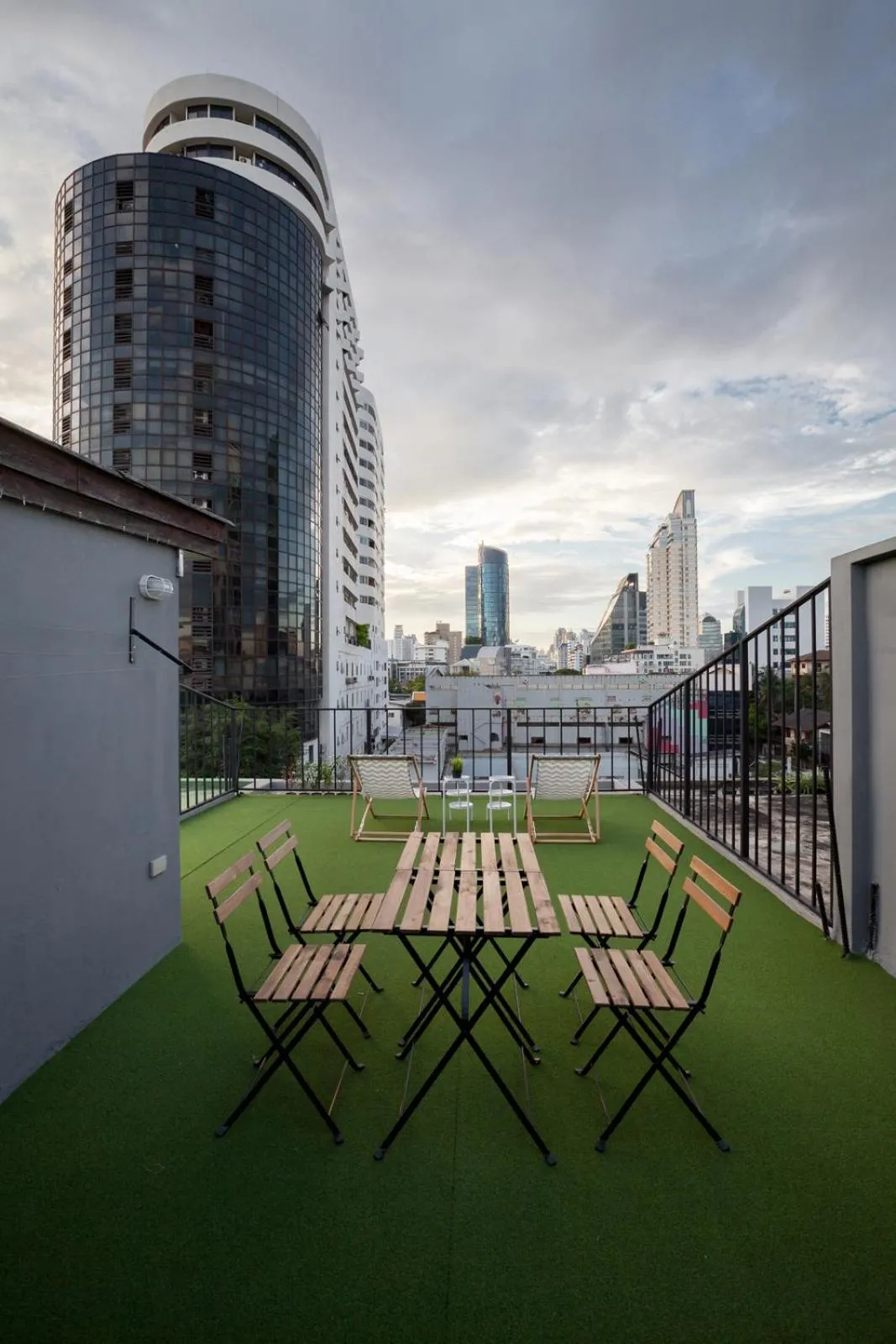 Nearby landmark in BoB Hostel บ็อบโฮสเทล