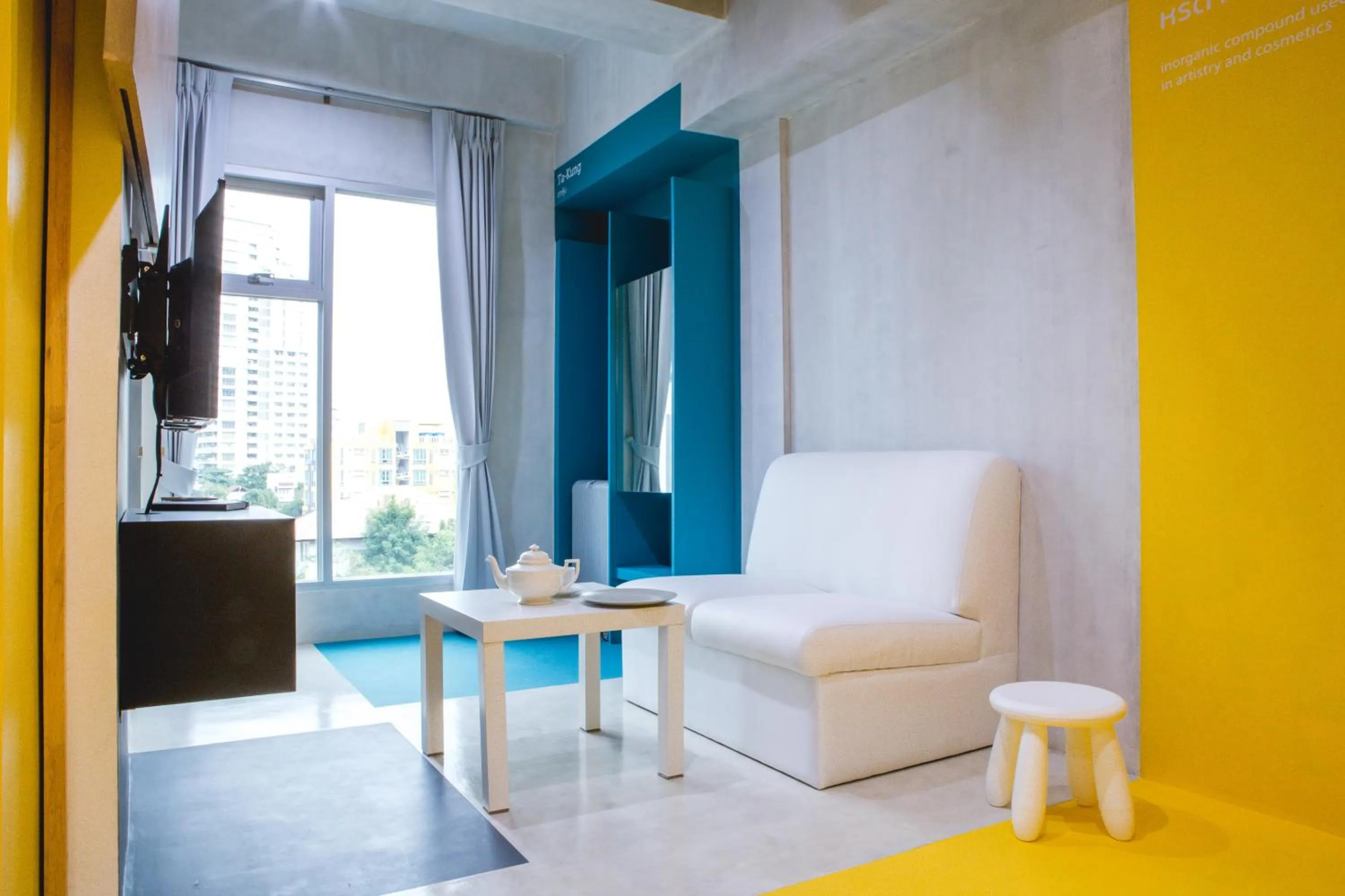 Photo of the whole room in BoB Hostel บ็อบโฮสเทล