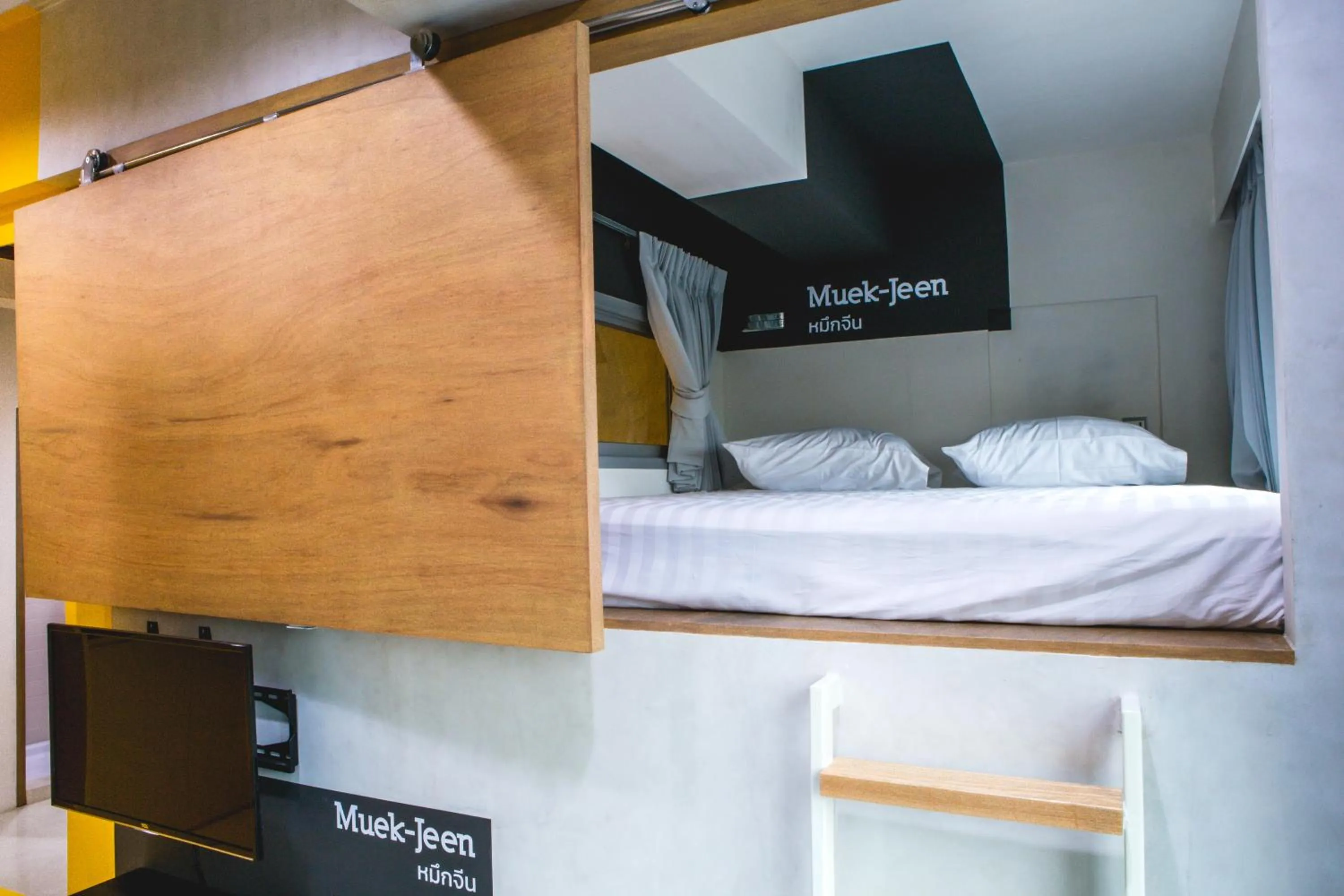 Bedroom, Bed in BoB Hostel บ็อบโฮสเทล