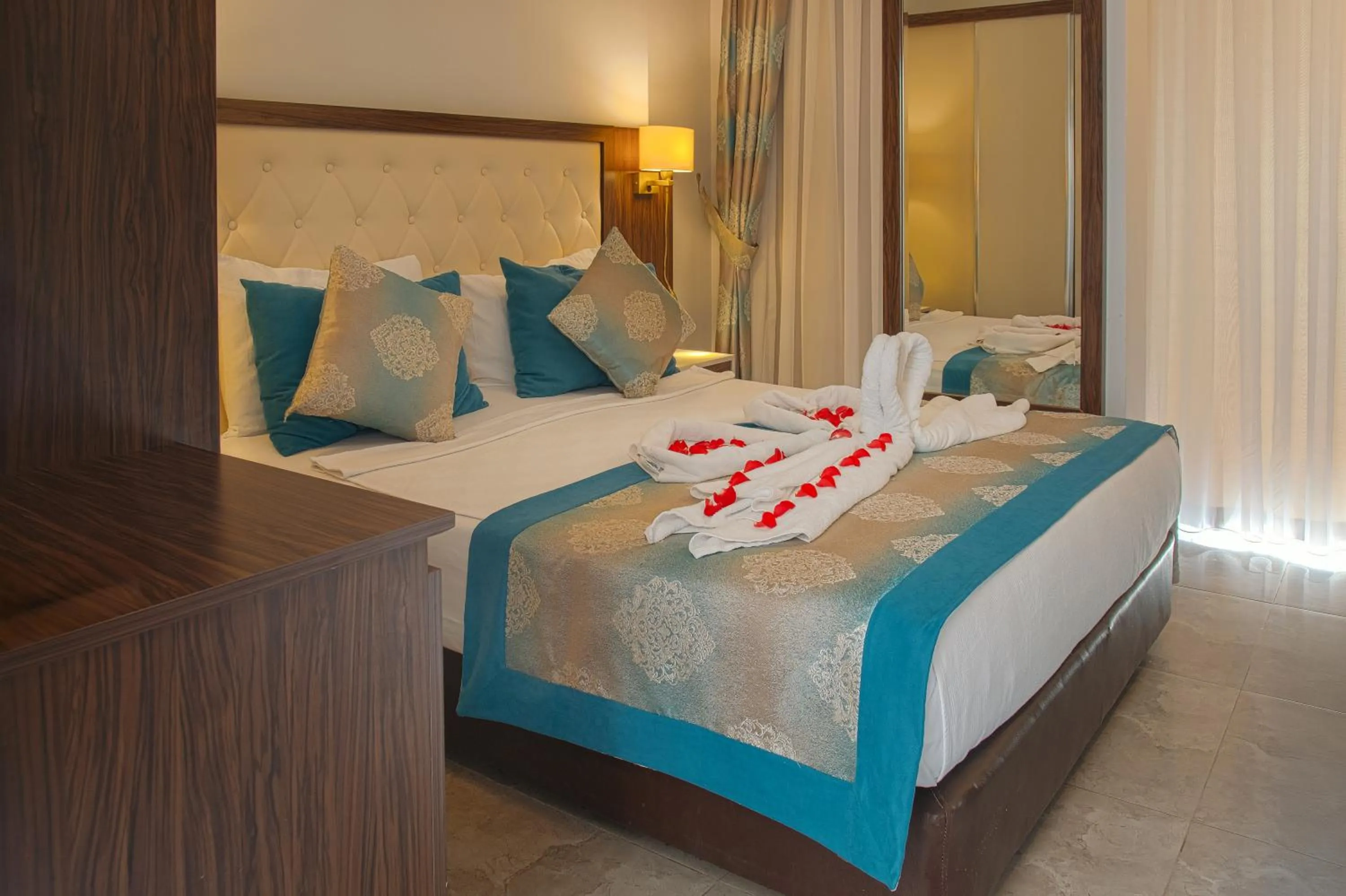 Photo of the whole room, Bed in Cleopatra Golden Beach Hotel