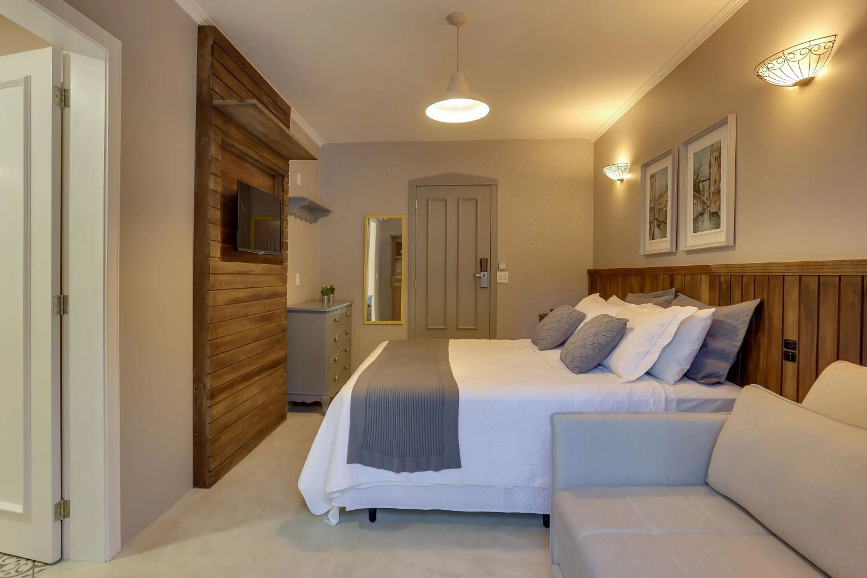 Bed in Solar Beach Hotel