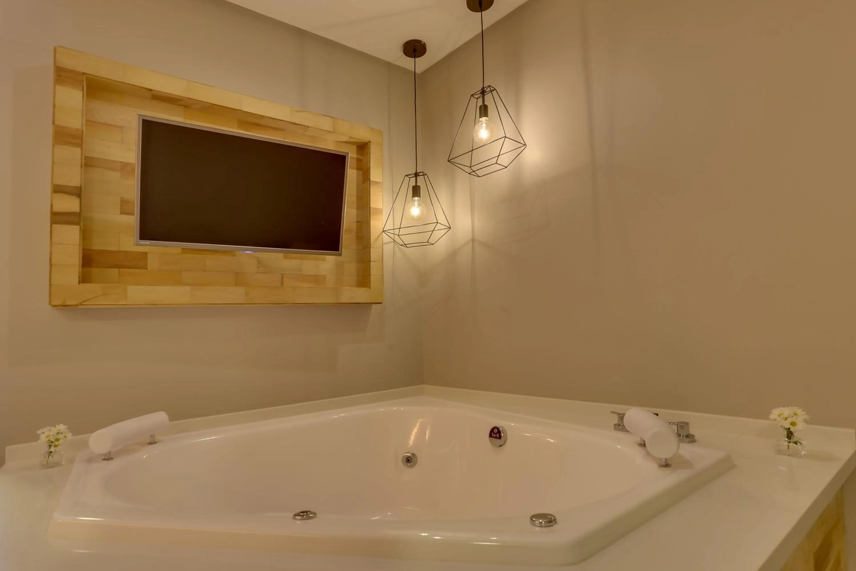 Hot Tub in Solar Beach Hotel