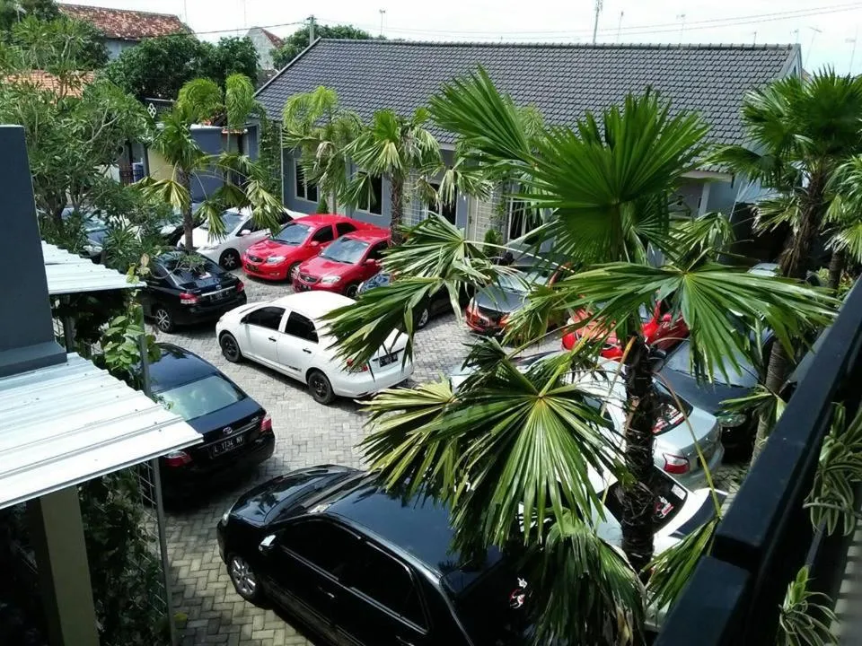 Facade/entrance in Clover Homestay