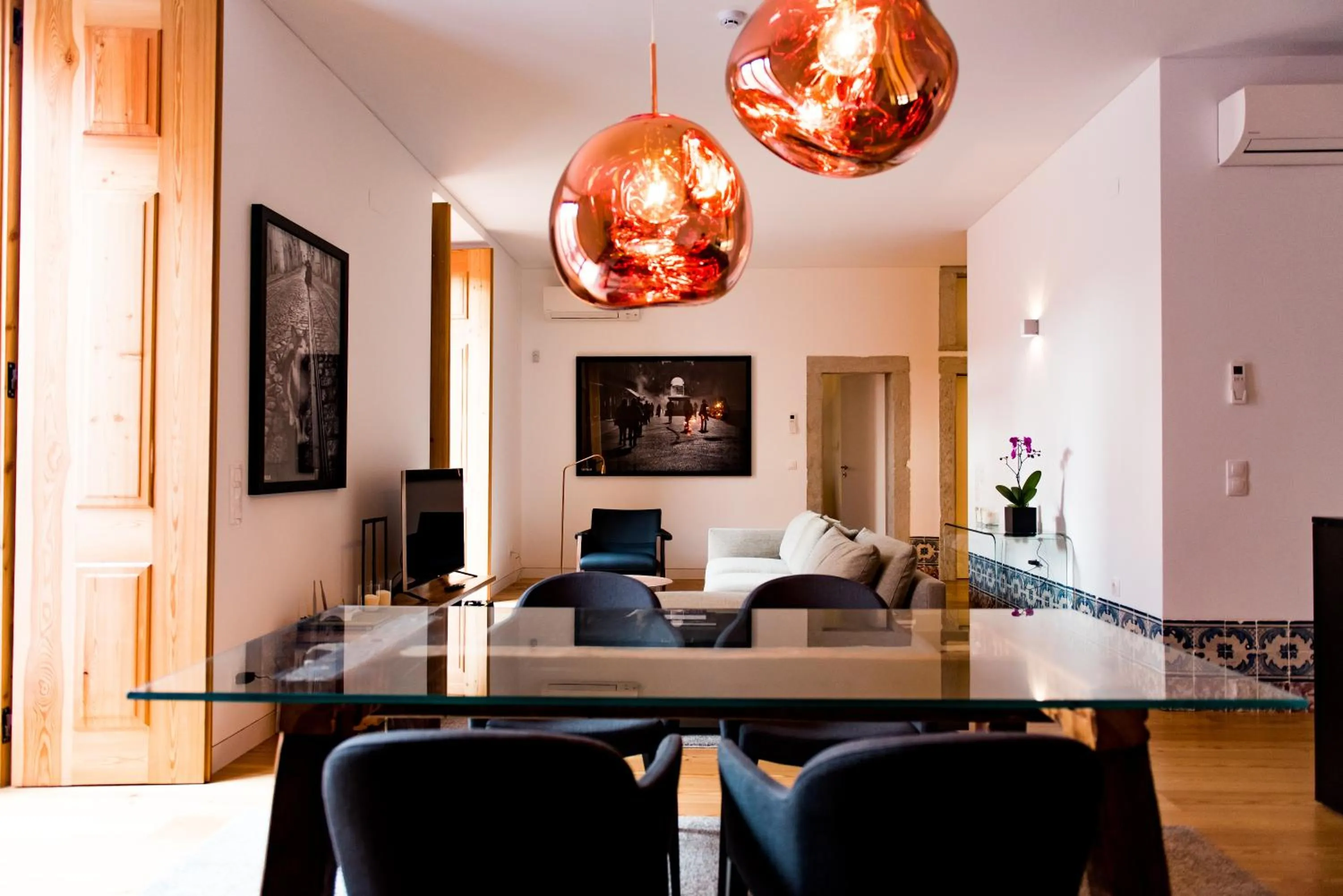 Living room in Flora Chiado Apartments