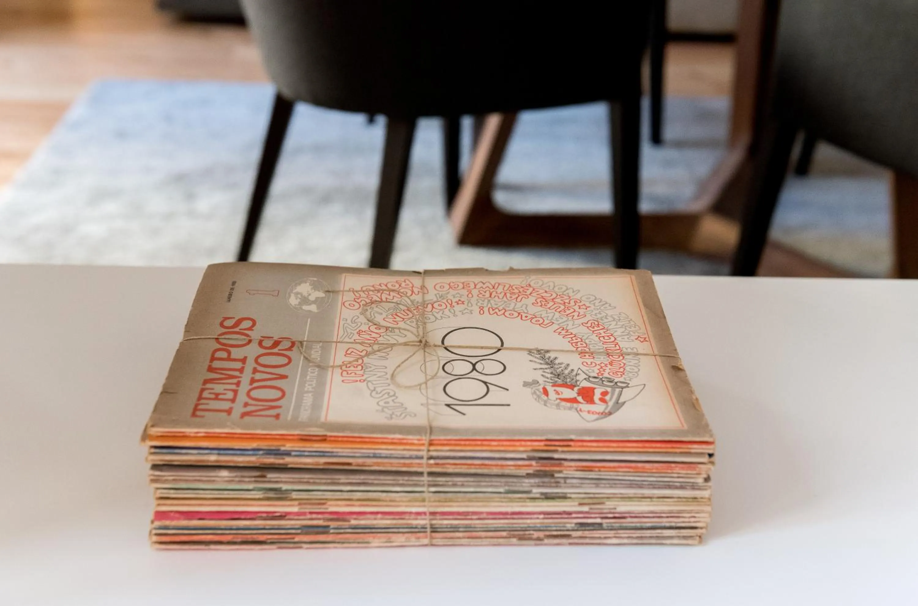 Decorative detail in Flora Chiado Apartments