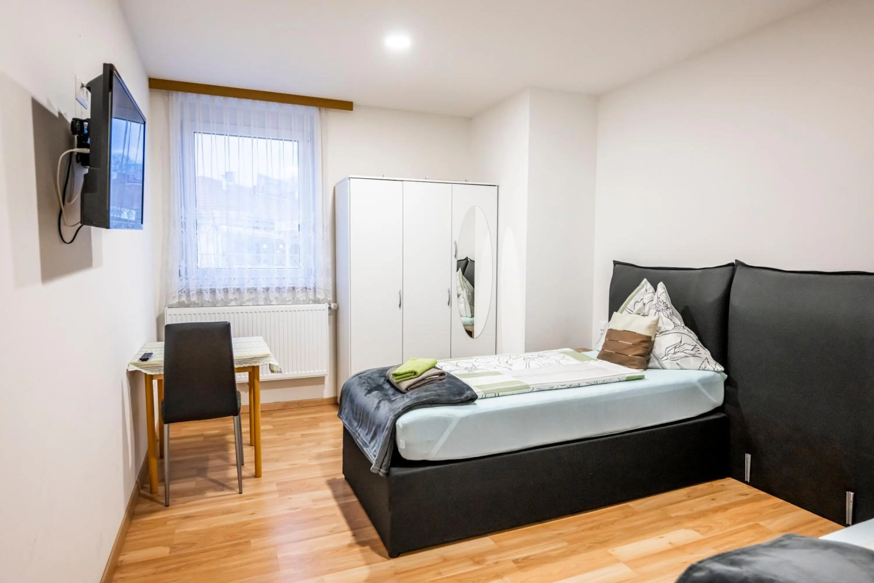 Bed in Die Schlafstube - Bed & Breakfast