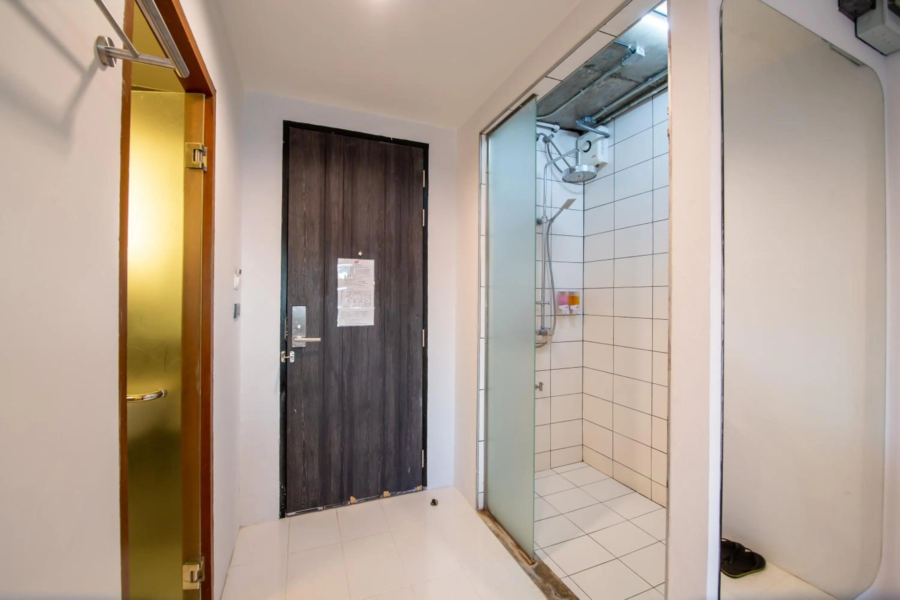 Shower in WE Terminal Hotel